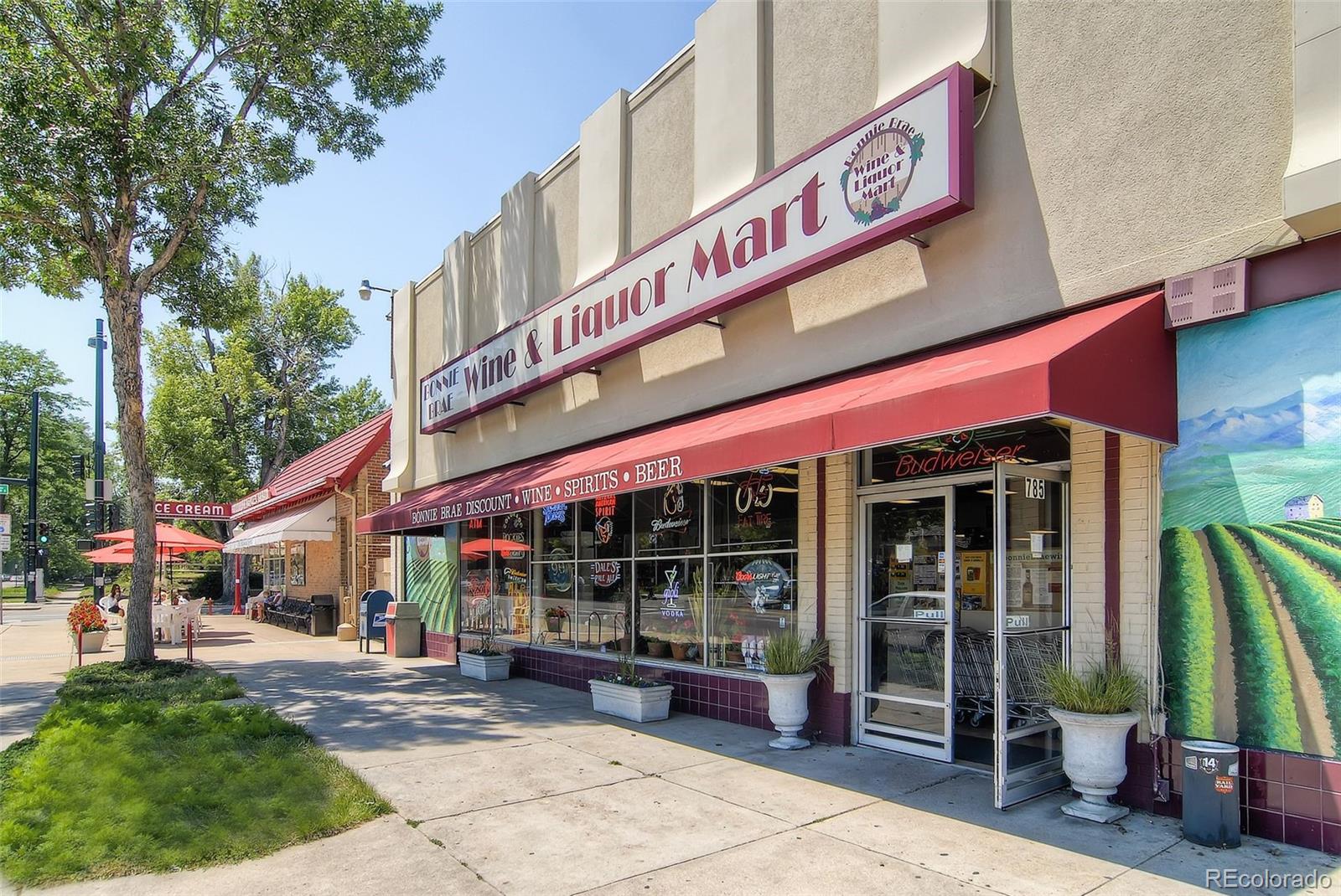 840 Bonnie Brae Boulevard