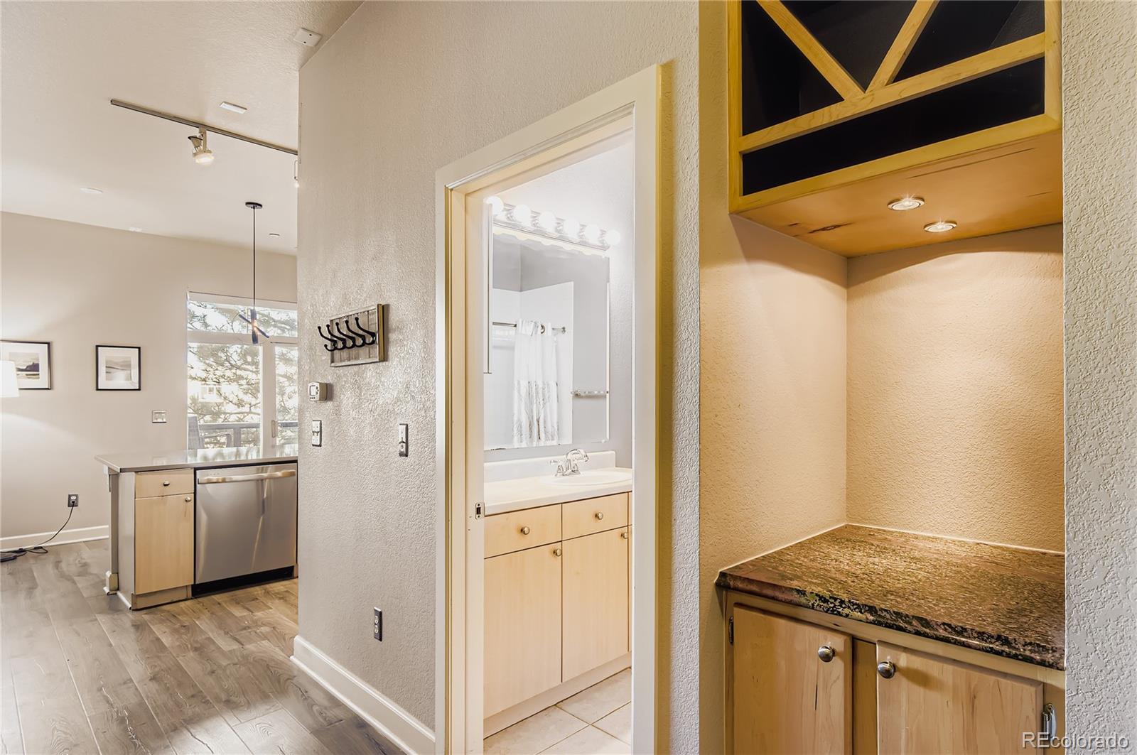 5677 S Park Place Unit: C202