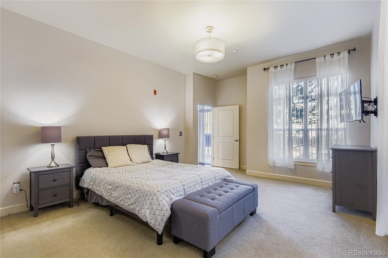 5677 S Park Place Unit: C202