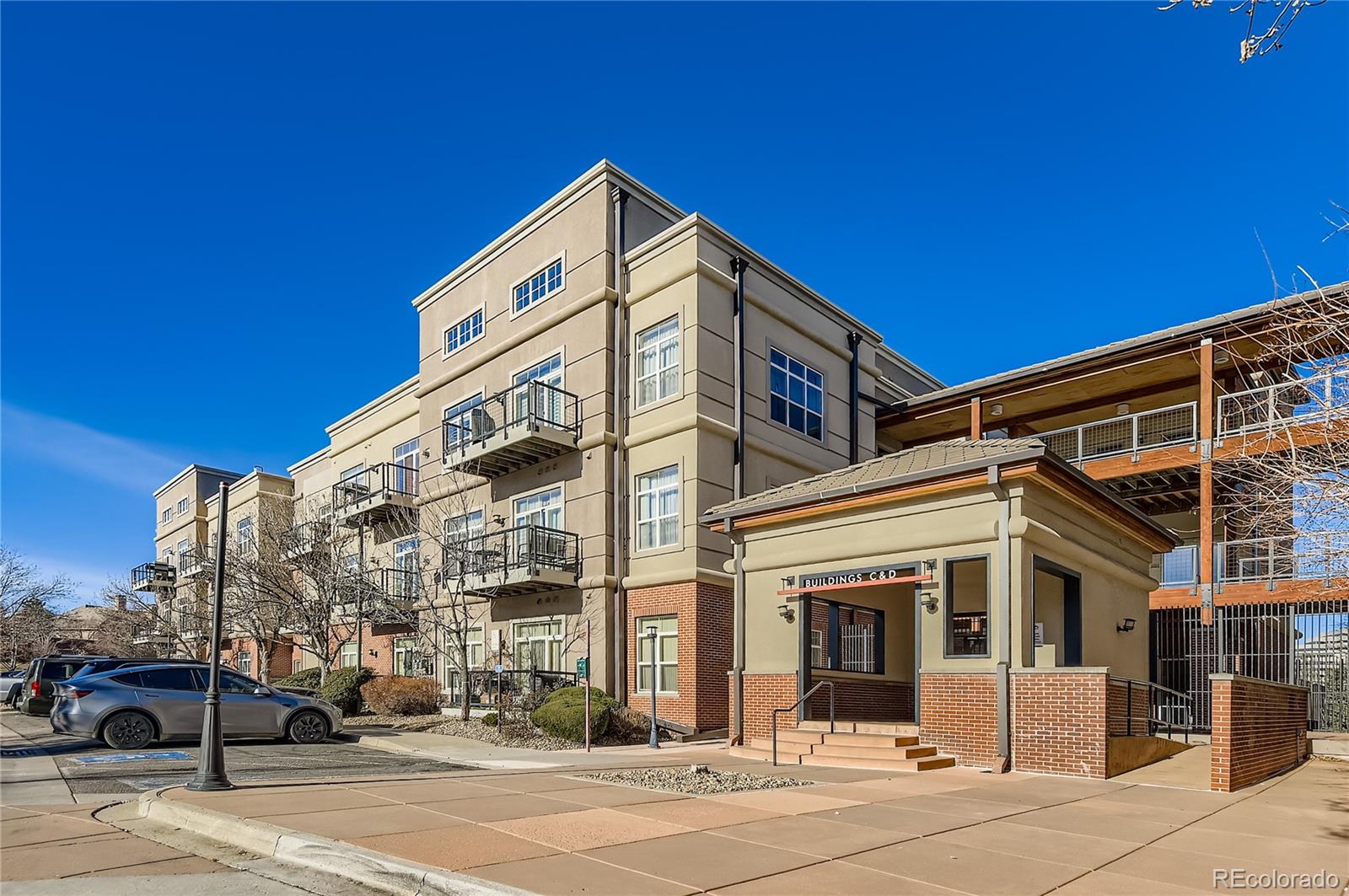 5677 S Park Place Unit: C202