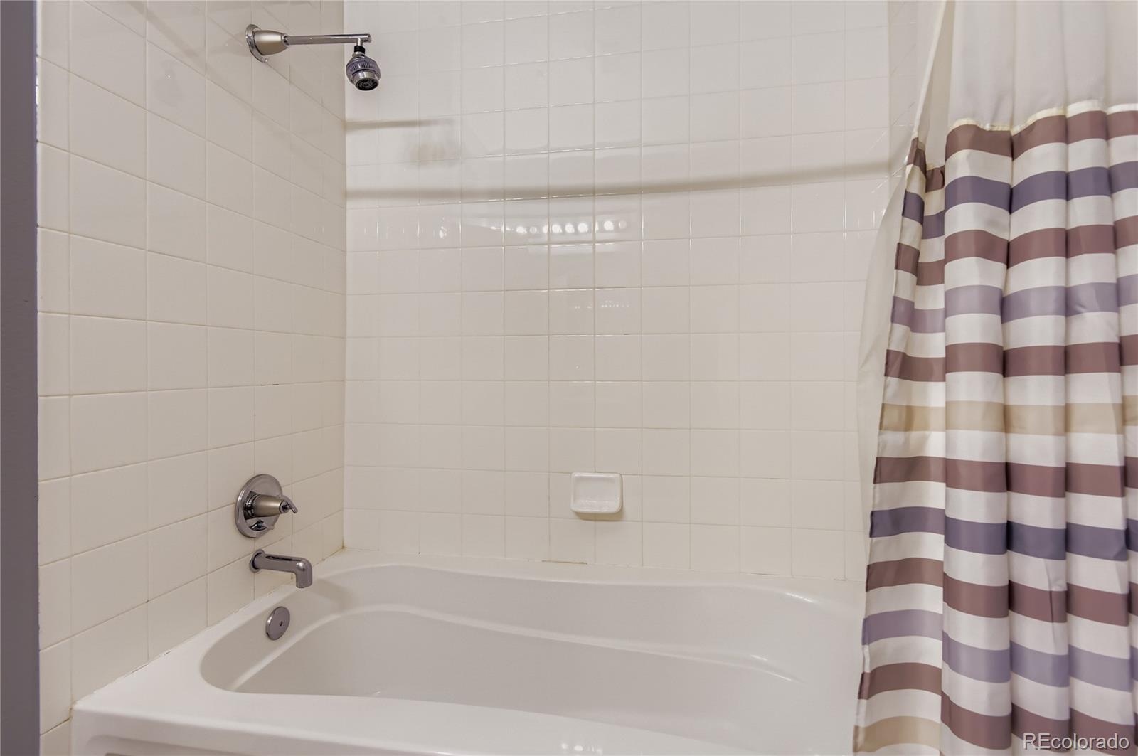 5677 S Park Place Unit: C202