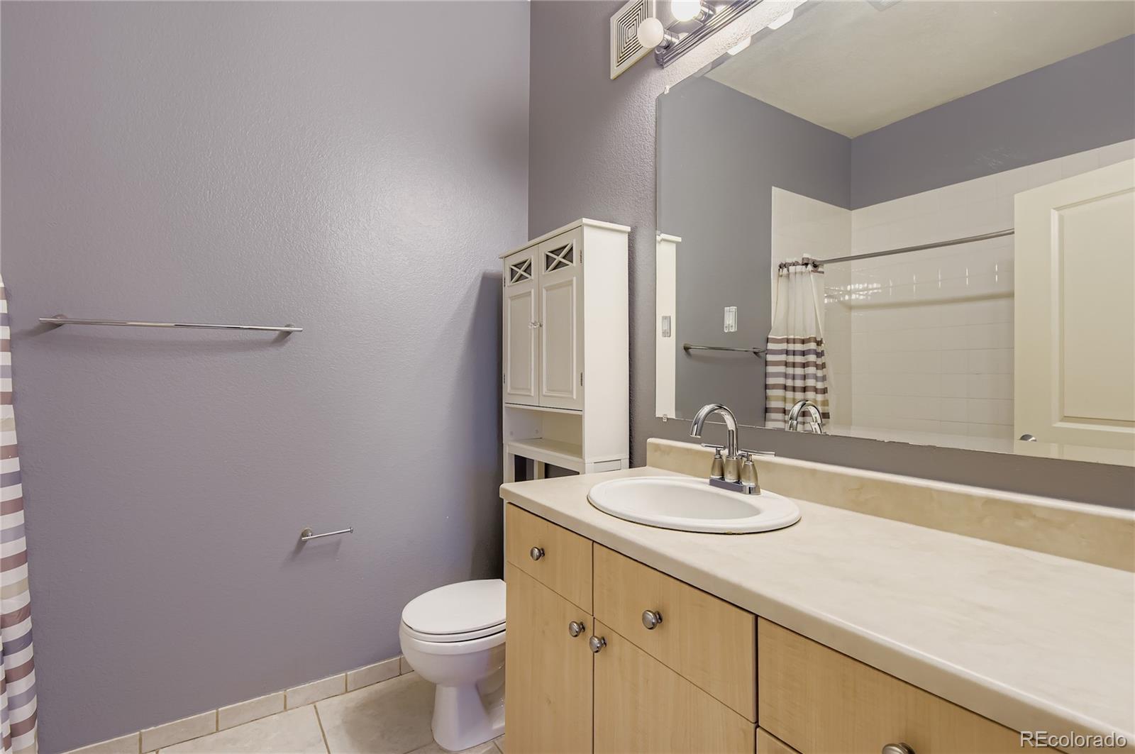 5677 S Park Place Unit: C202