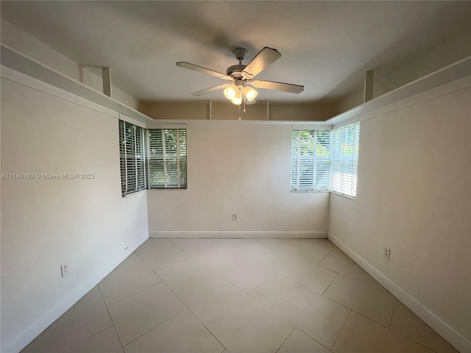 1116 Biarritz Dr