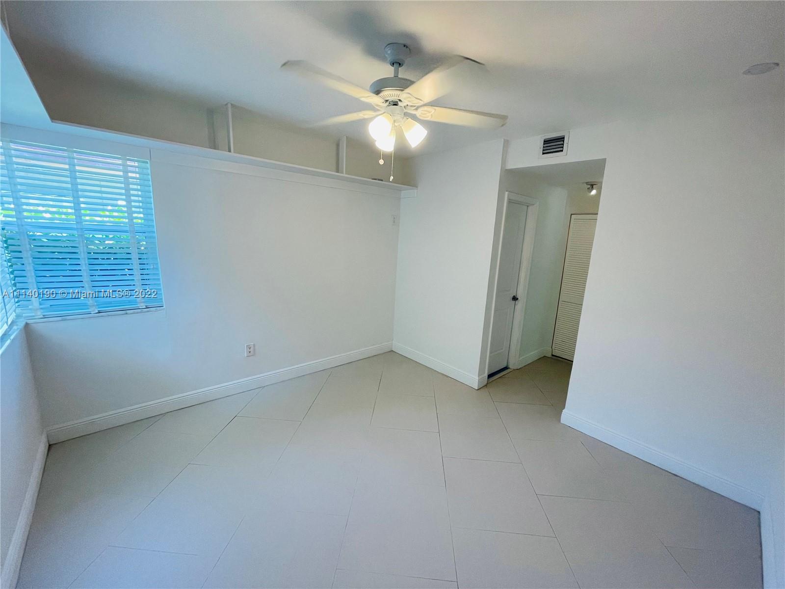 1116 Biarritz Dr