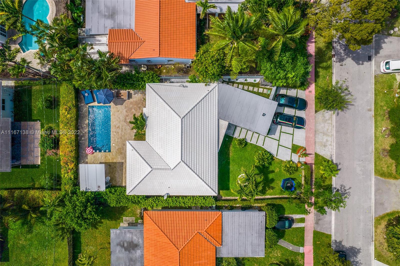 340 N Shore Dr