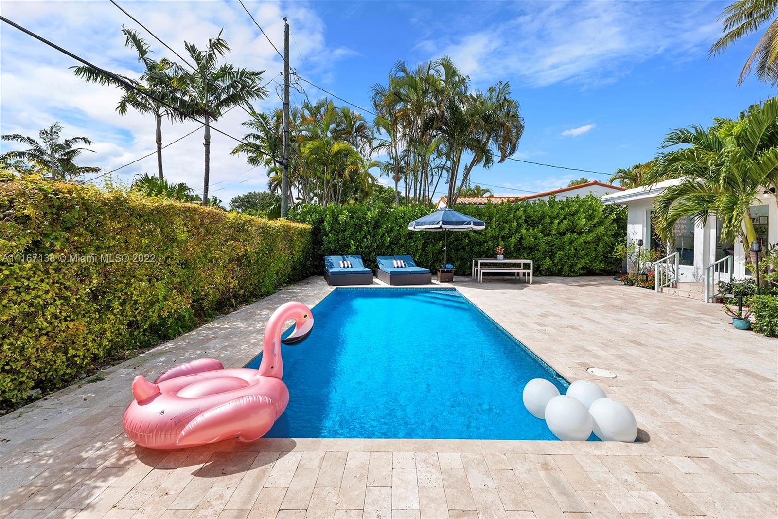 340 N Shore Dr