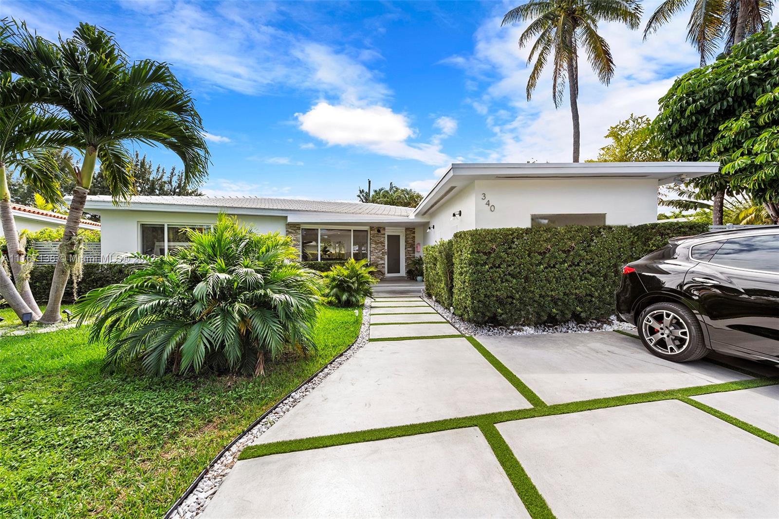 340 N Shore Dr