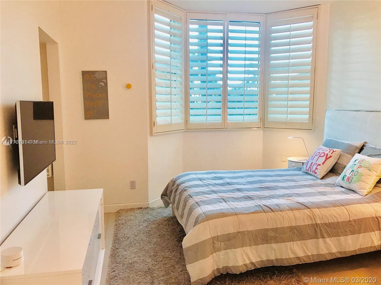 300 S Pointe Dr Unit: 403