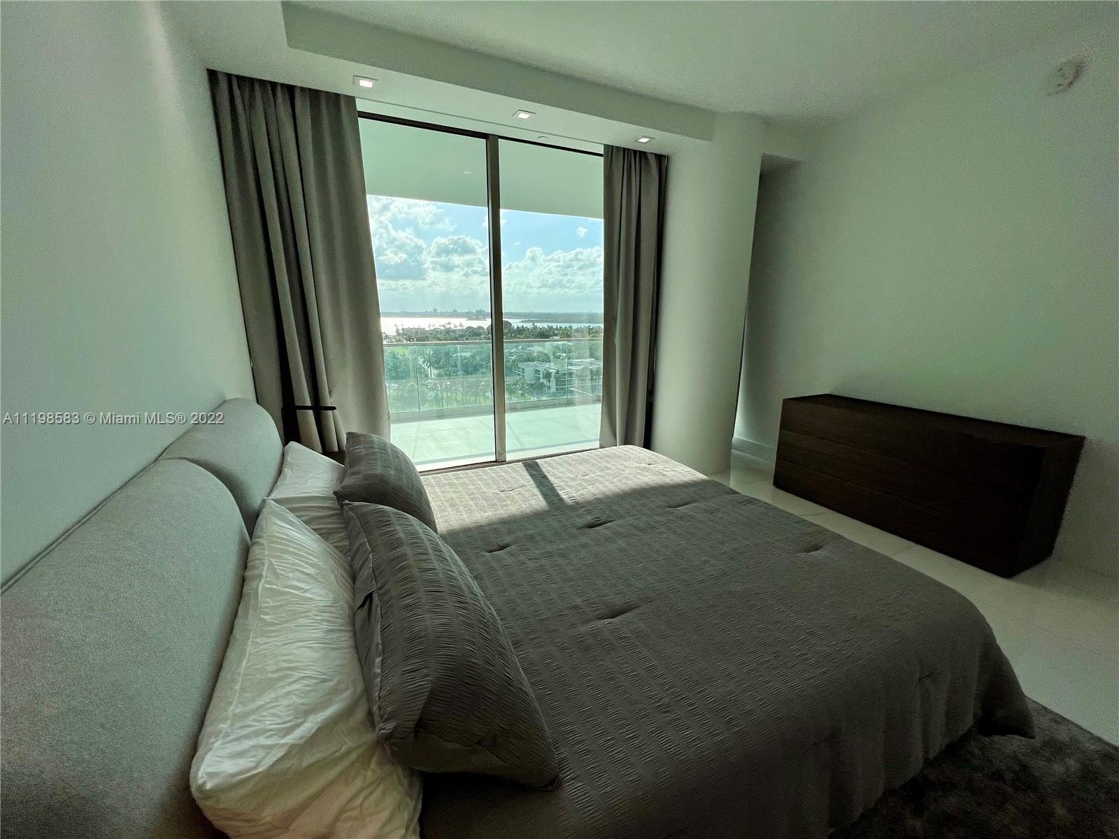 10201 Collins Ave Unit: 1004
