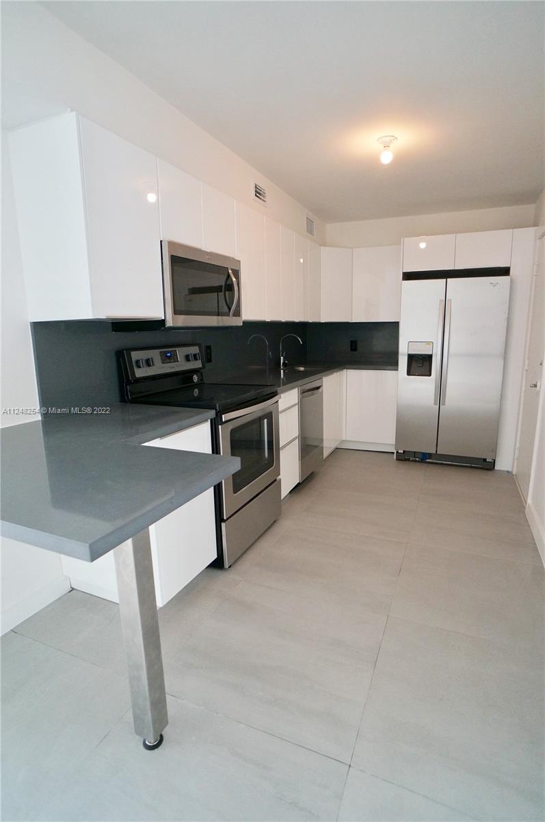 6770 Indian Creek Dr Unit: 10M