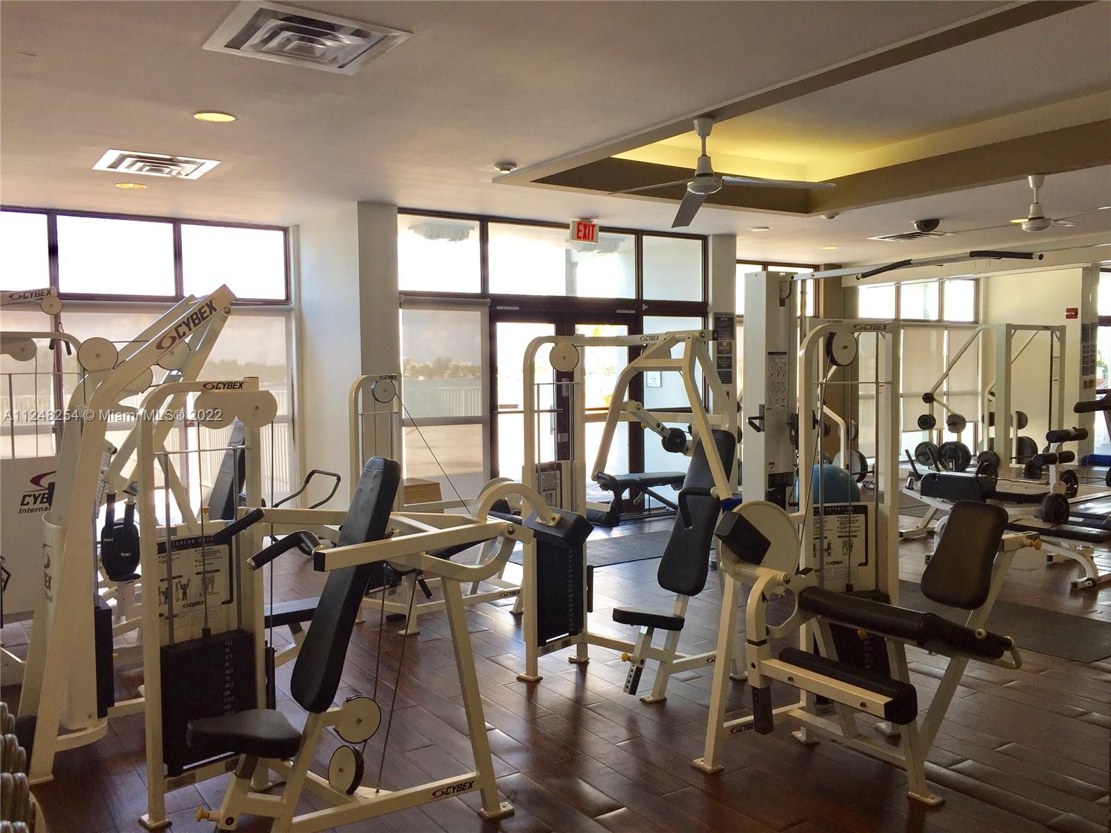 6770 Indian Creek Dr Unit: 10M