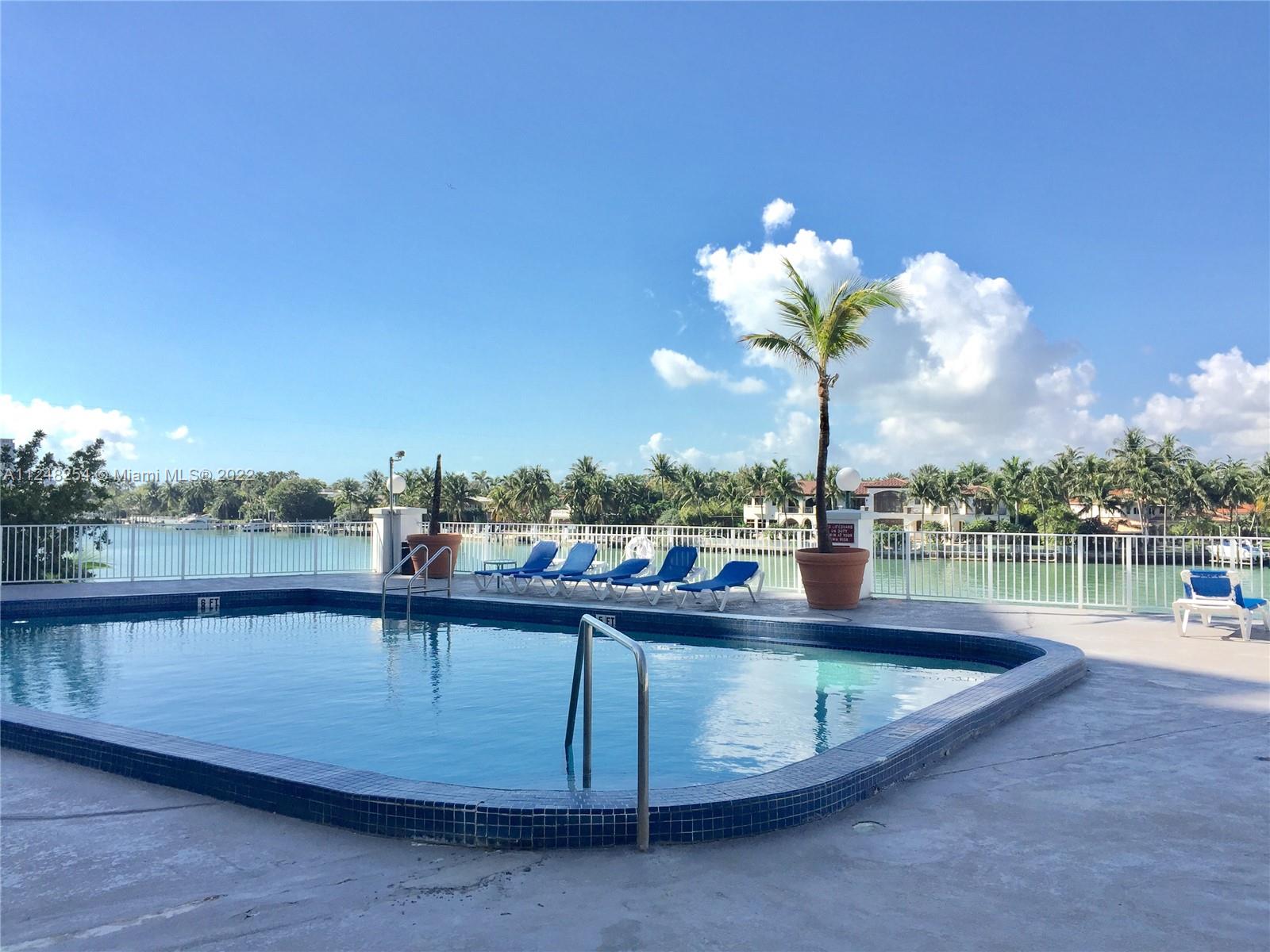 6770 Indian Creek Dr Unit: 10M