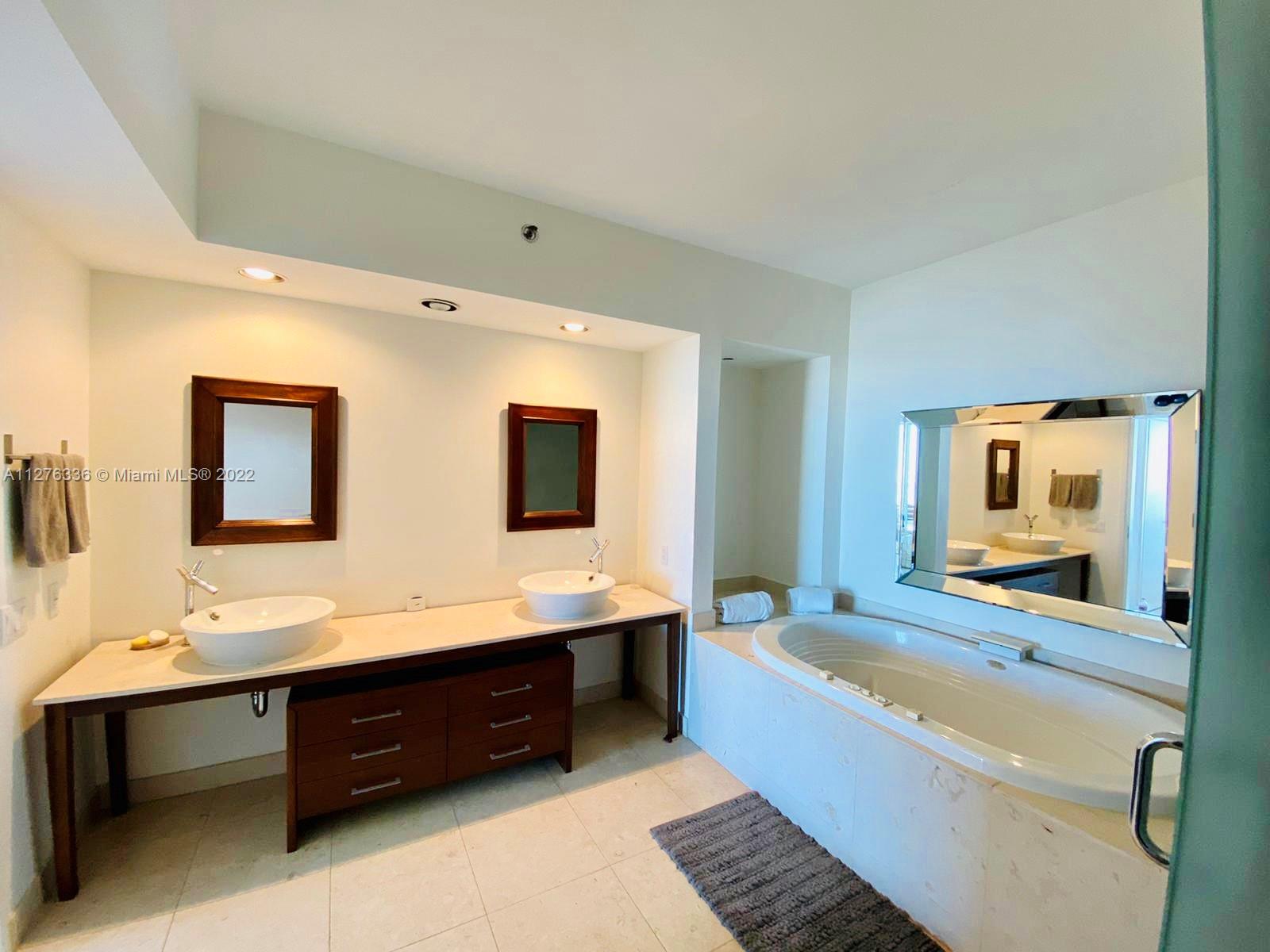 450 Alton Rd Unit: 1406