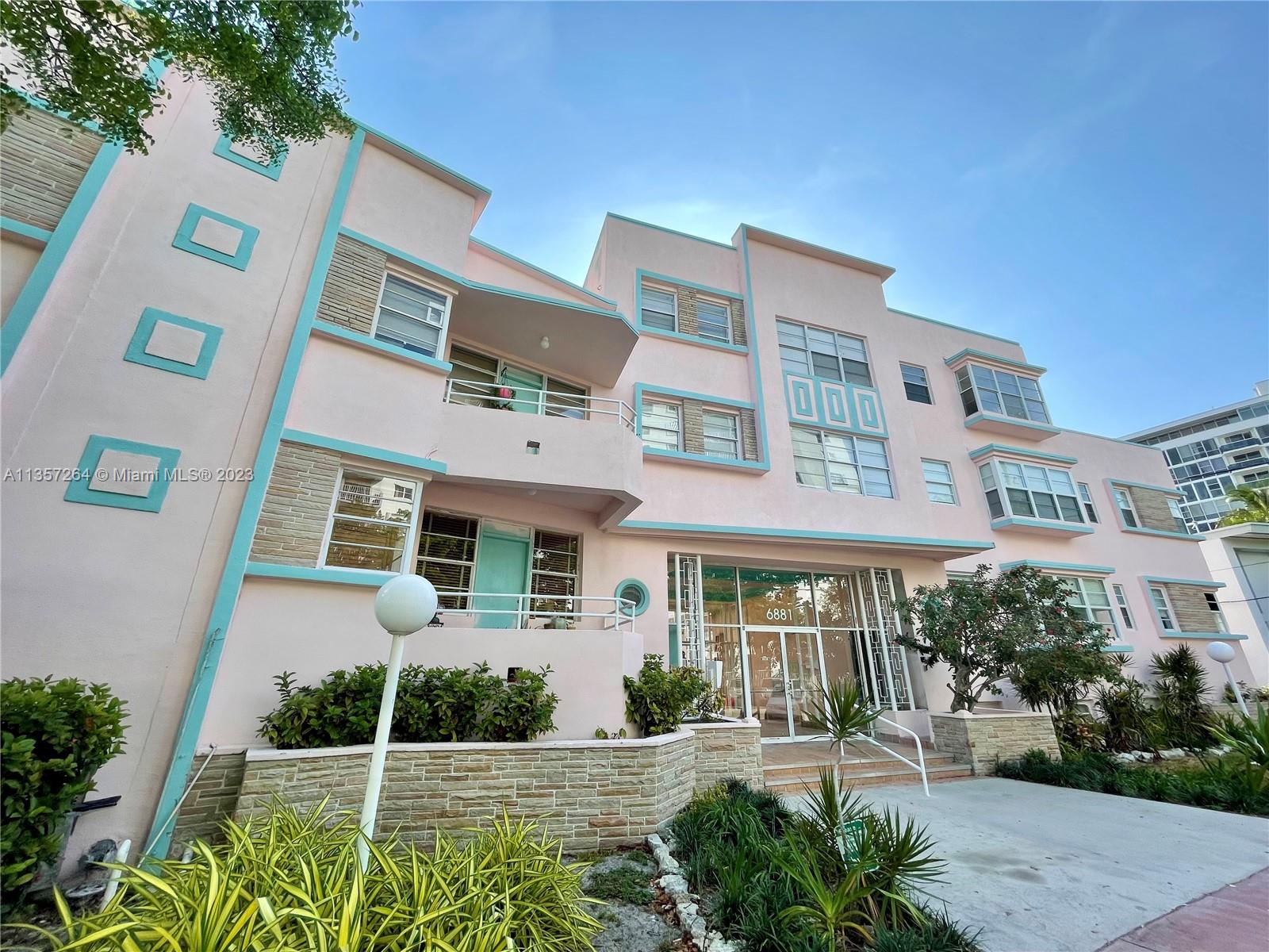 6881 Bay Dr Unit: 11