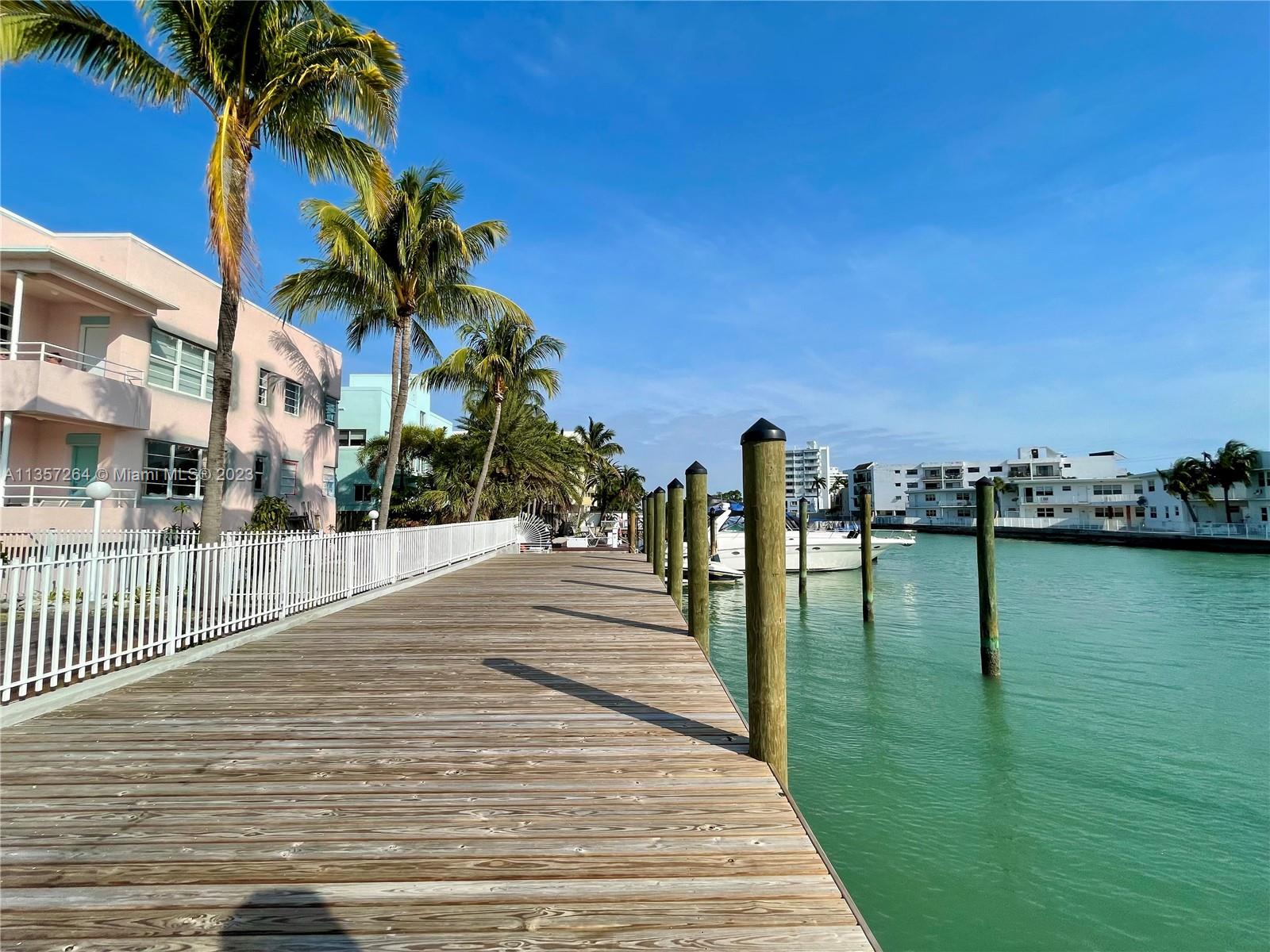 6881 Bay Dr Unit: 11