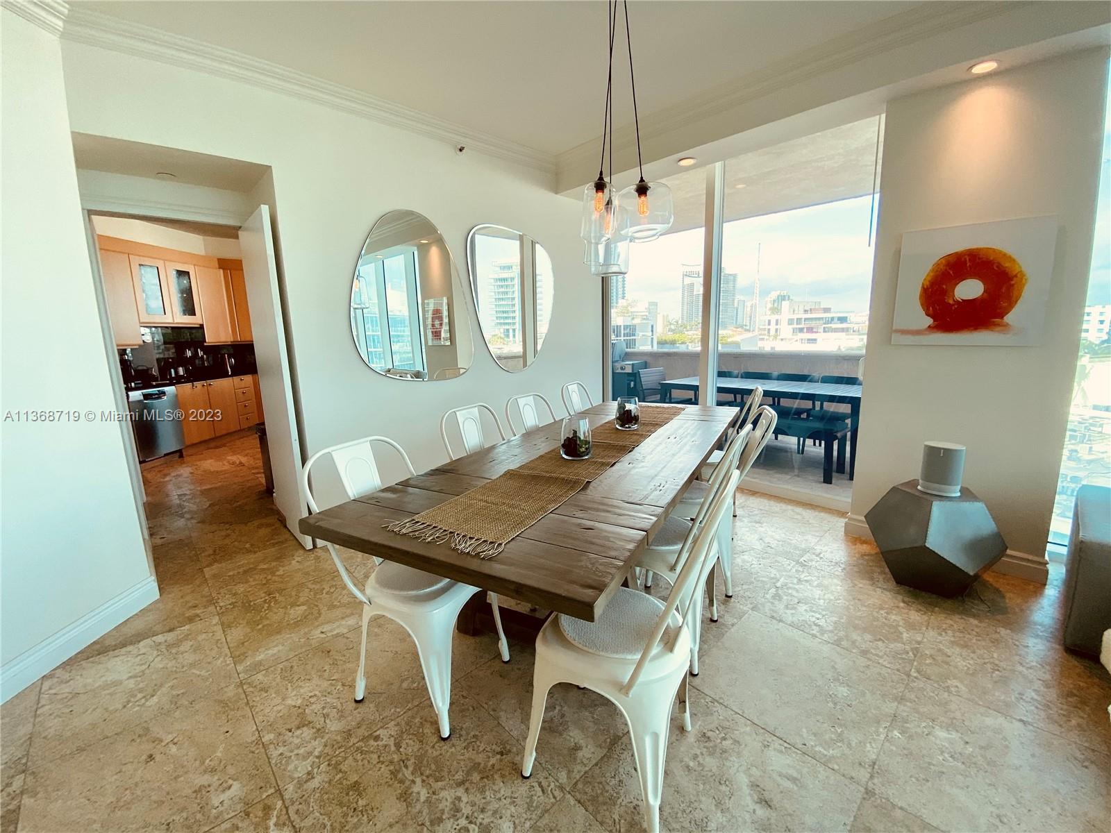 300 S Pointe Dr Unit: 705