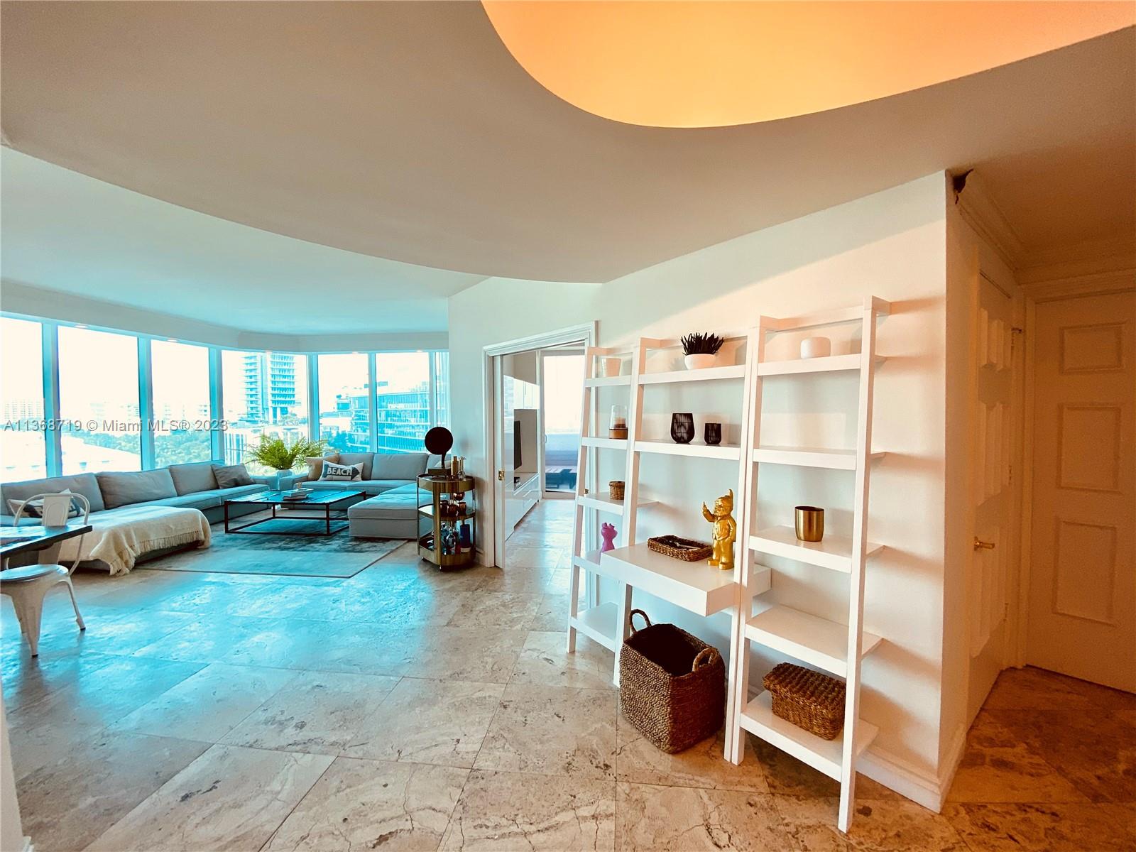 300 S Pointe Dr Unit: 705