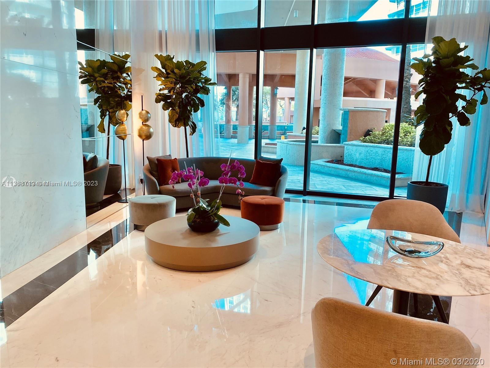 300 S Pointe Dr Unit: 705
