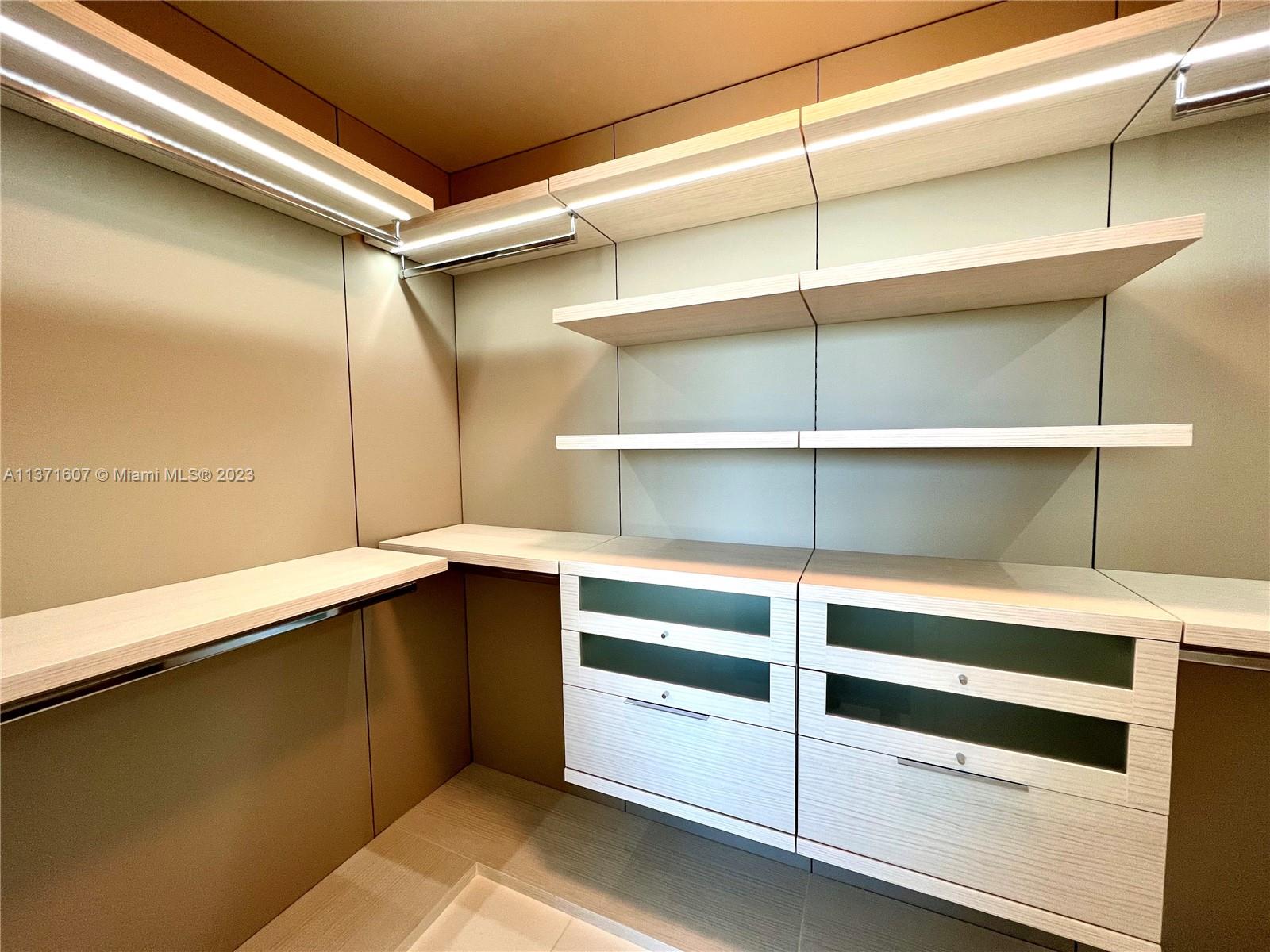 10201 Collins Ave Unit: 1004