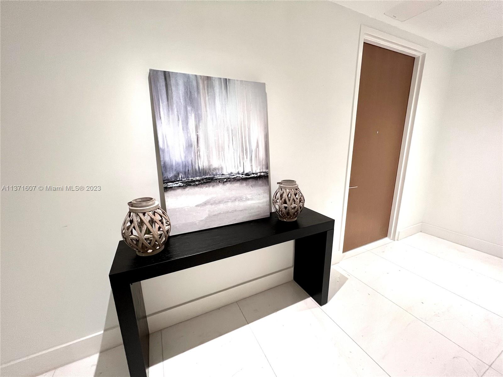 10201 Collins Ave Unit: 1004