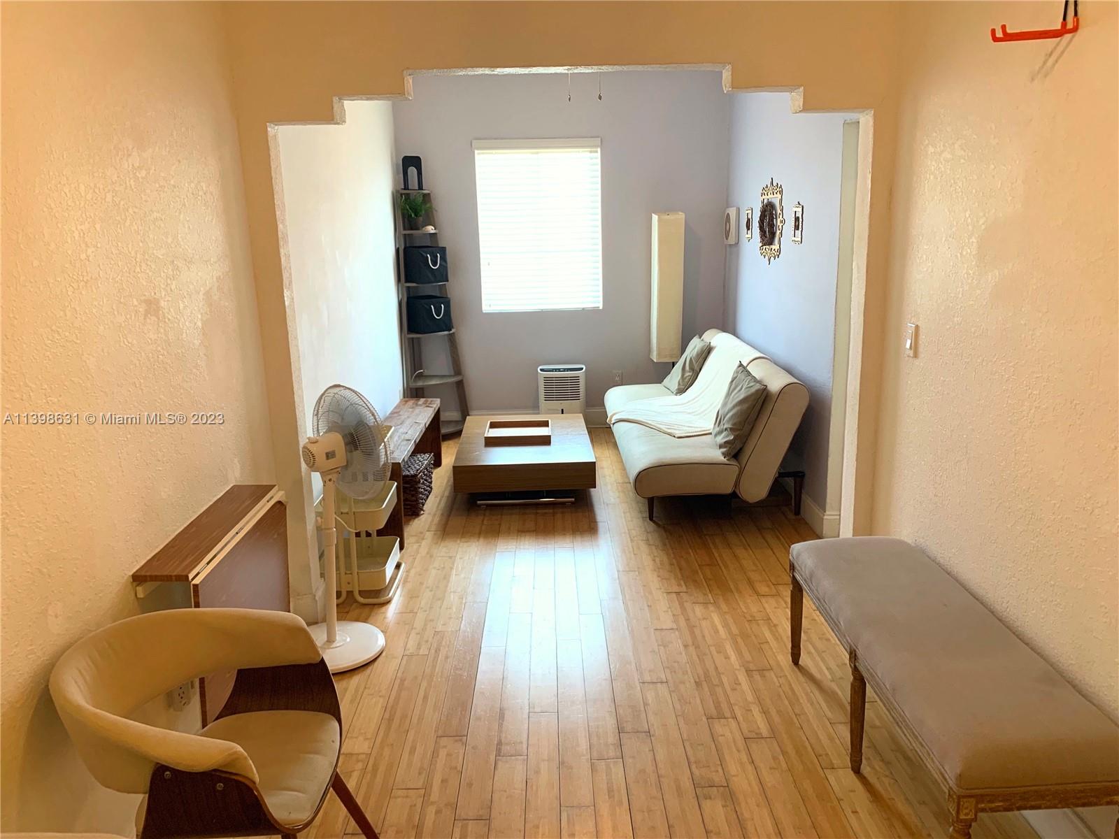 8415 Harding Ave Unit: 14