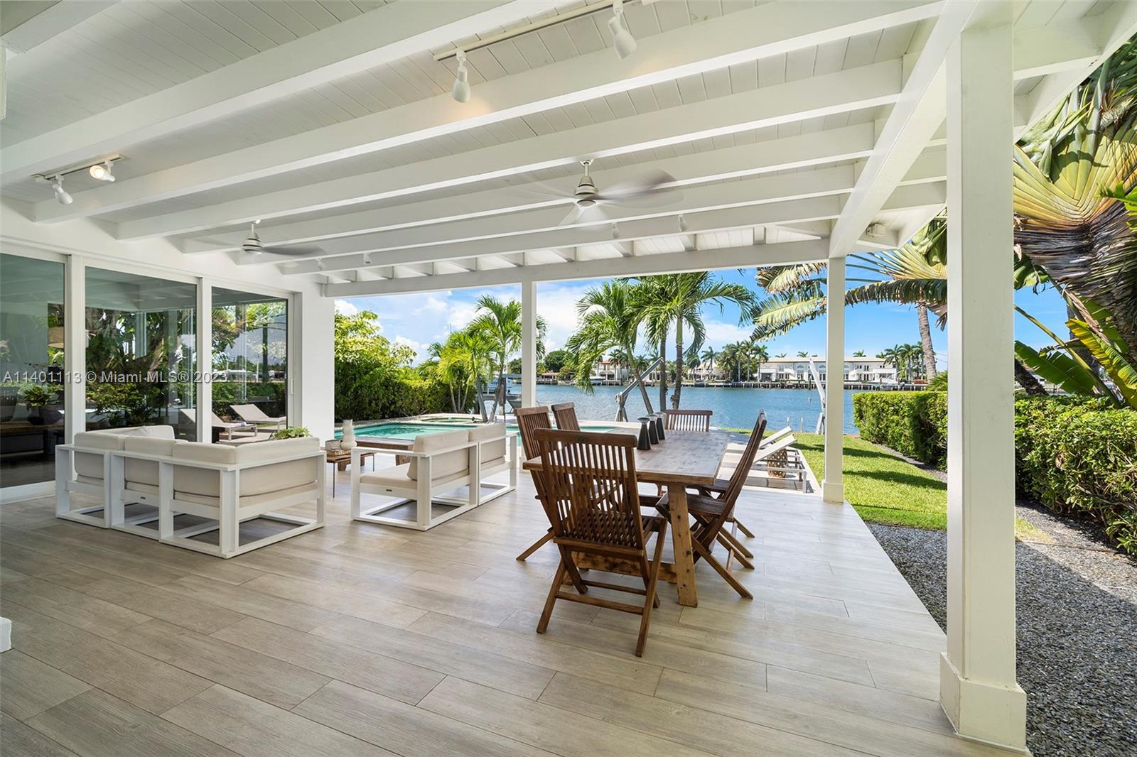 365 N Shore Dr