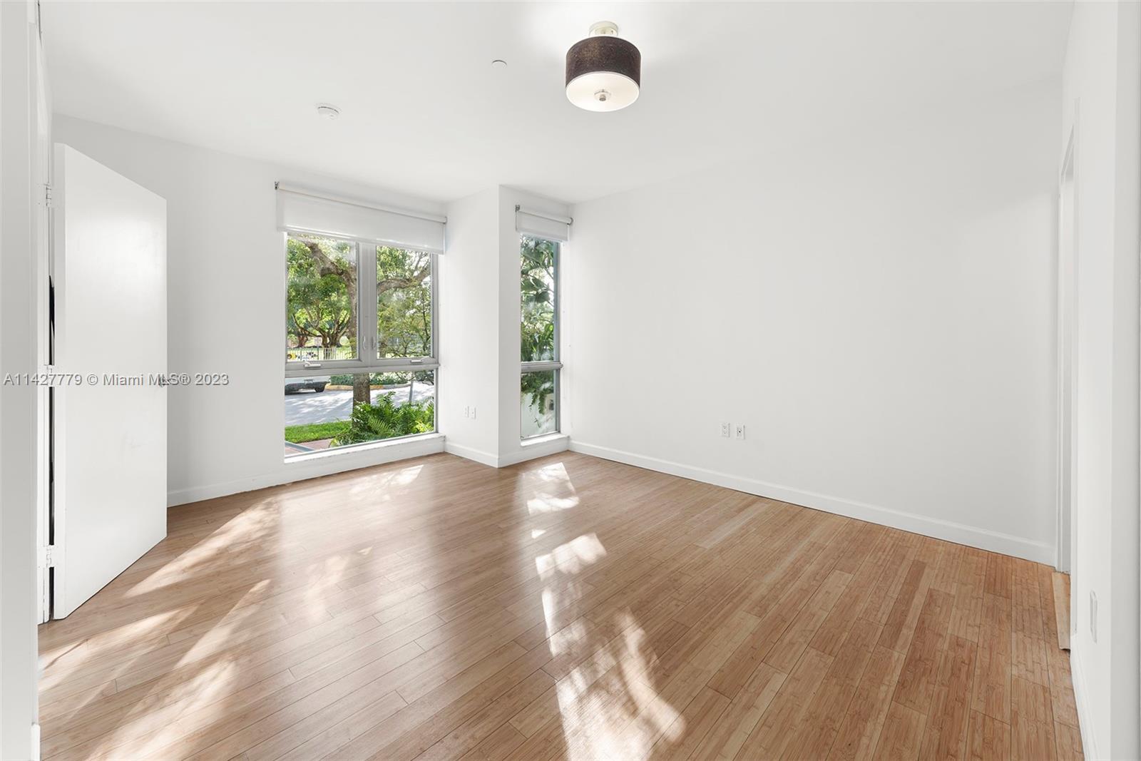 163 N Shore Dr Unit: 163-2