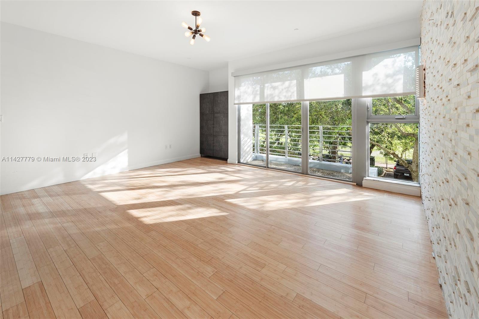 163 N Shore Dr Unit: 163-2