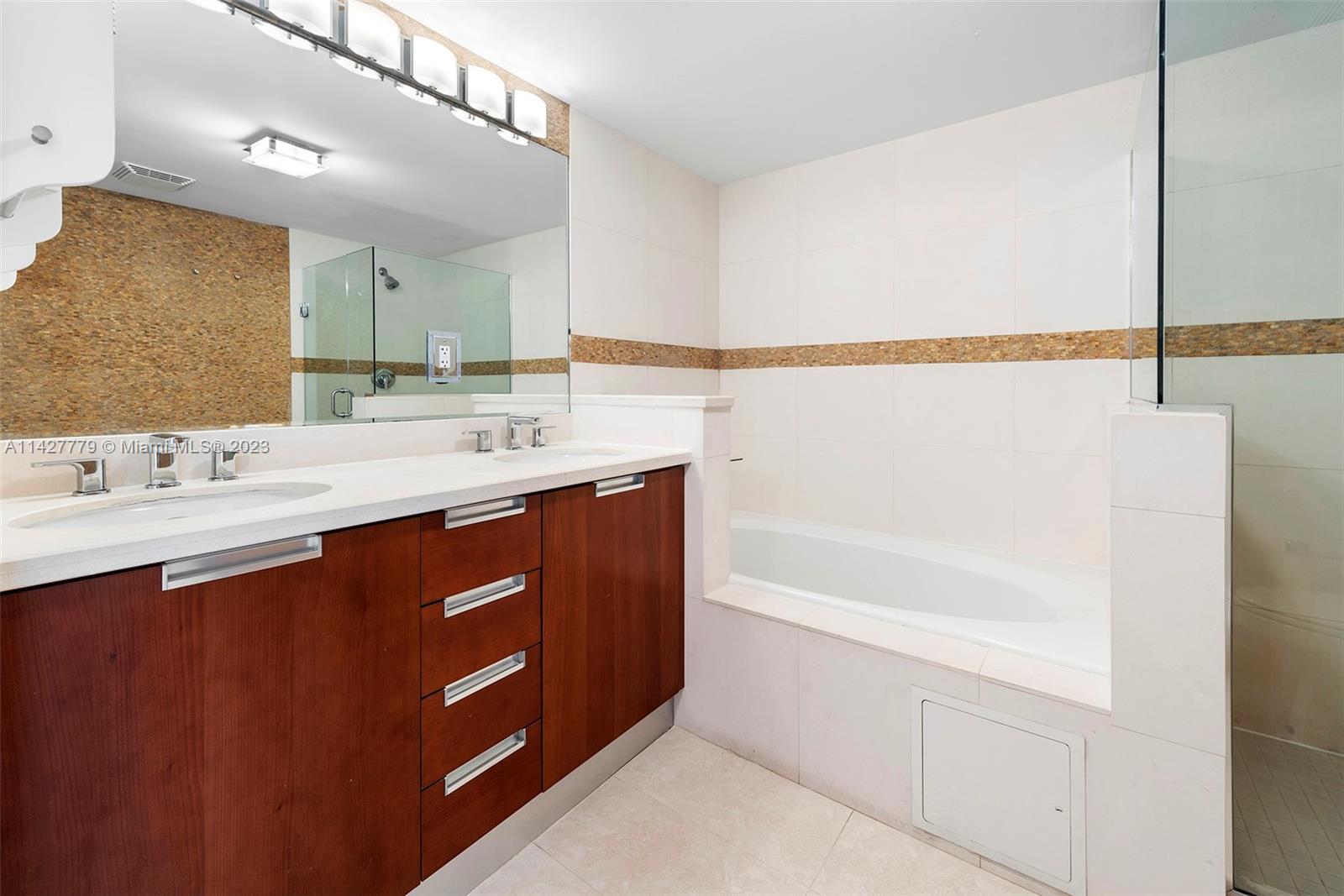 163 N Shore Dr Unit: 163-2