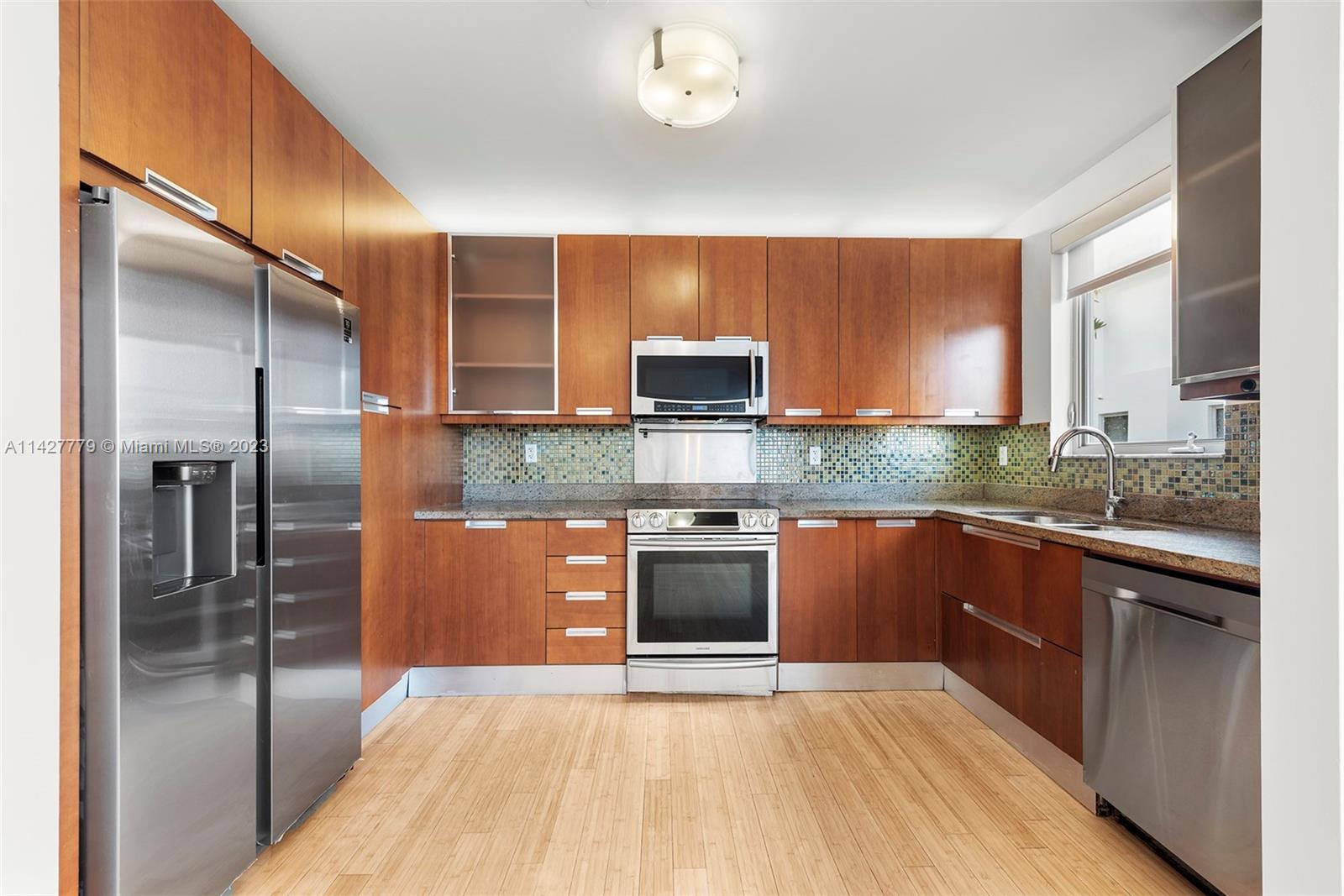 163 N Shore Dr Unit: 163-2