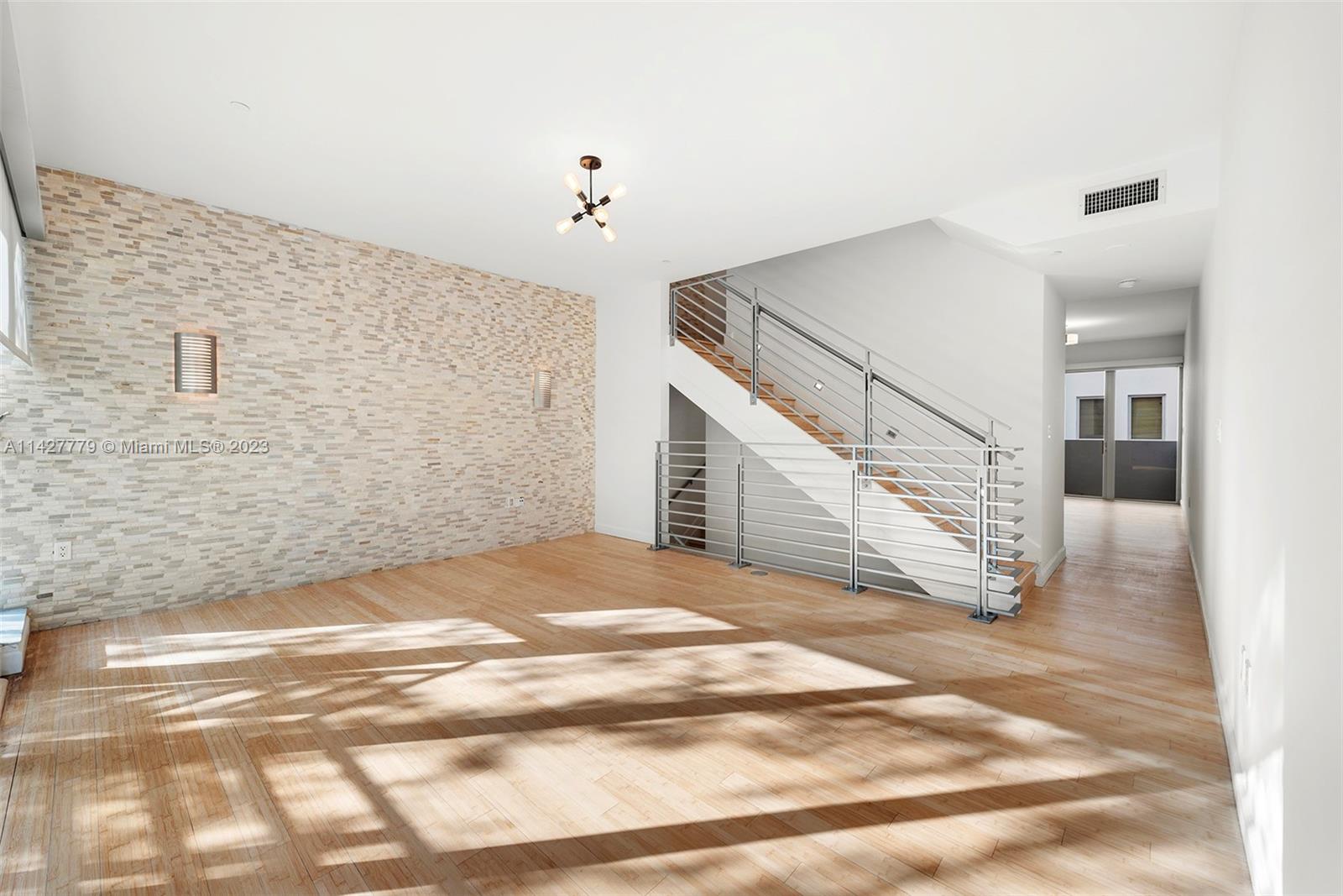 163 N Shore Dr Unit: 163-2