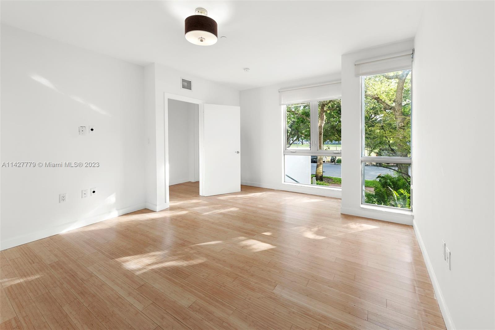 163 N Shore Dr Unit: 163-2