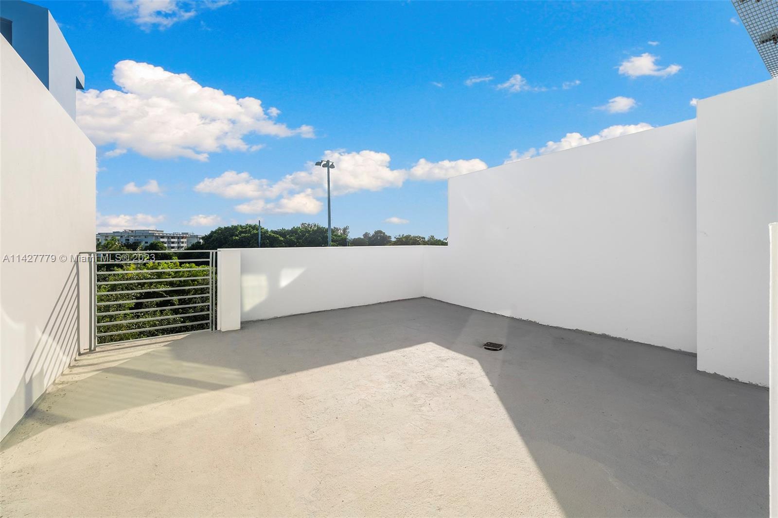 163 N Shore Dr Unit: 163-2