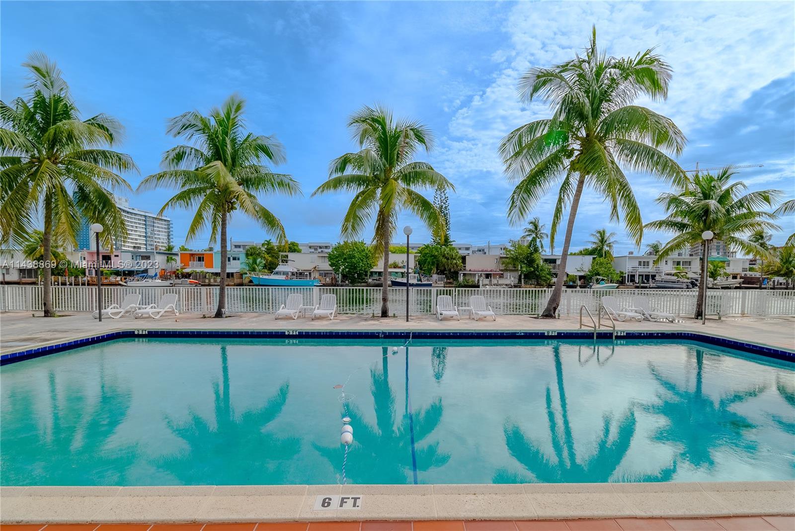 7207 Bay Dr Unit: 22