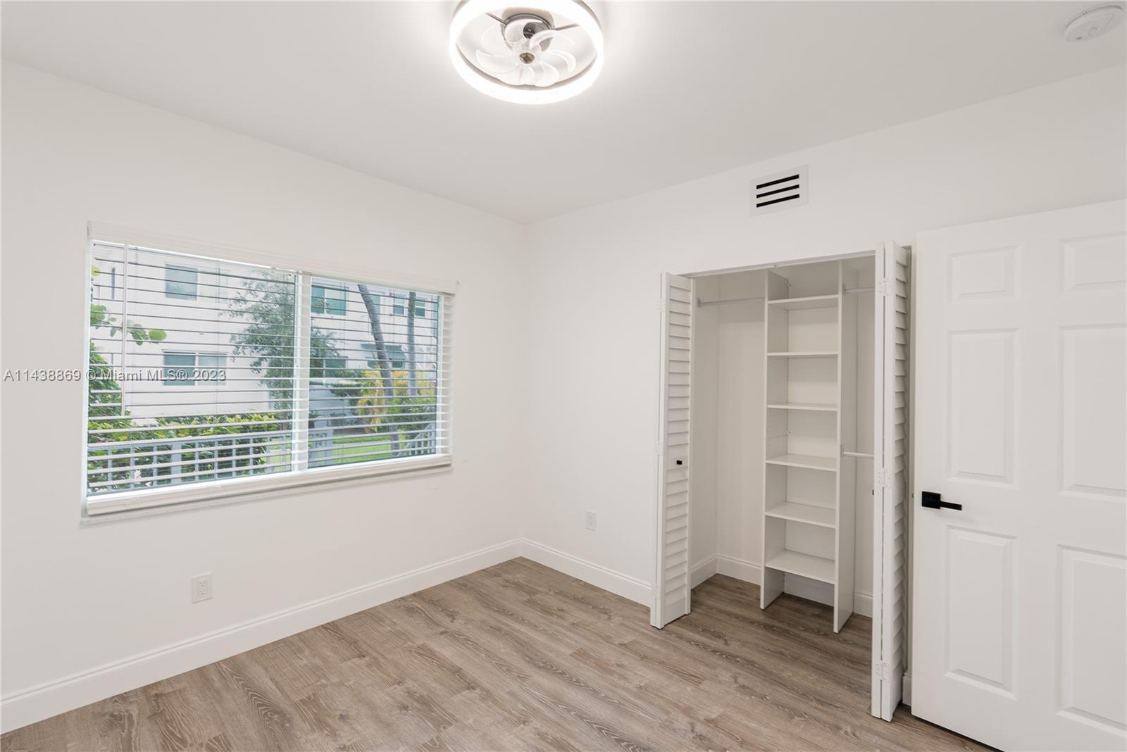 7207 Bay Dr Unit: 22