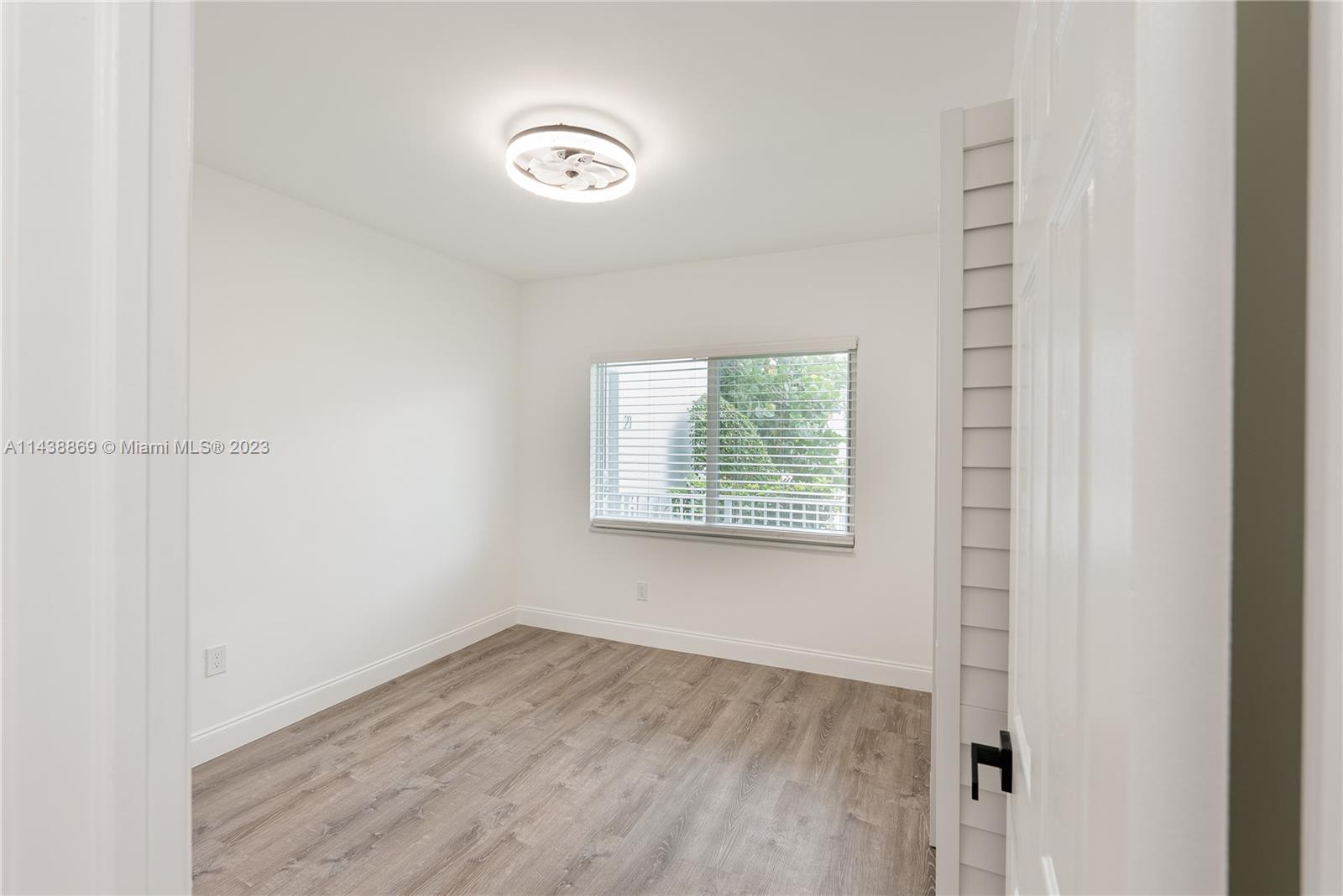 7207 Bay Dr Unit: 22