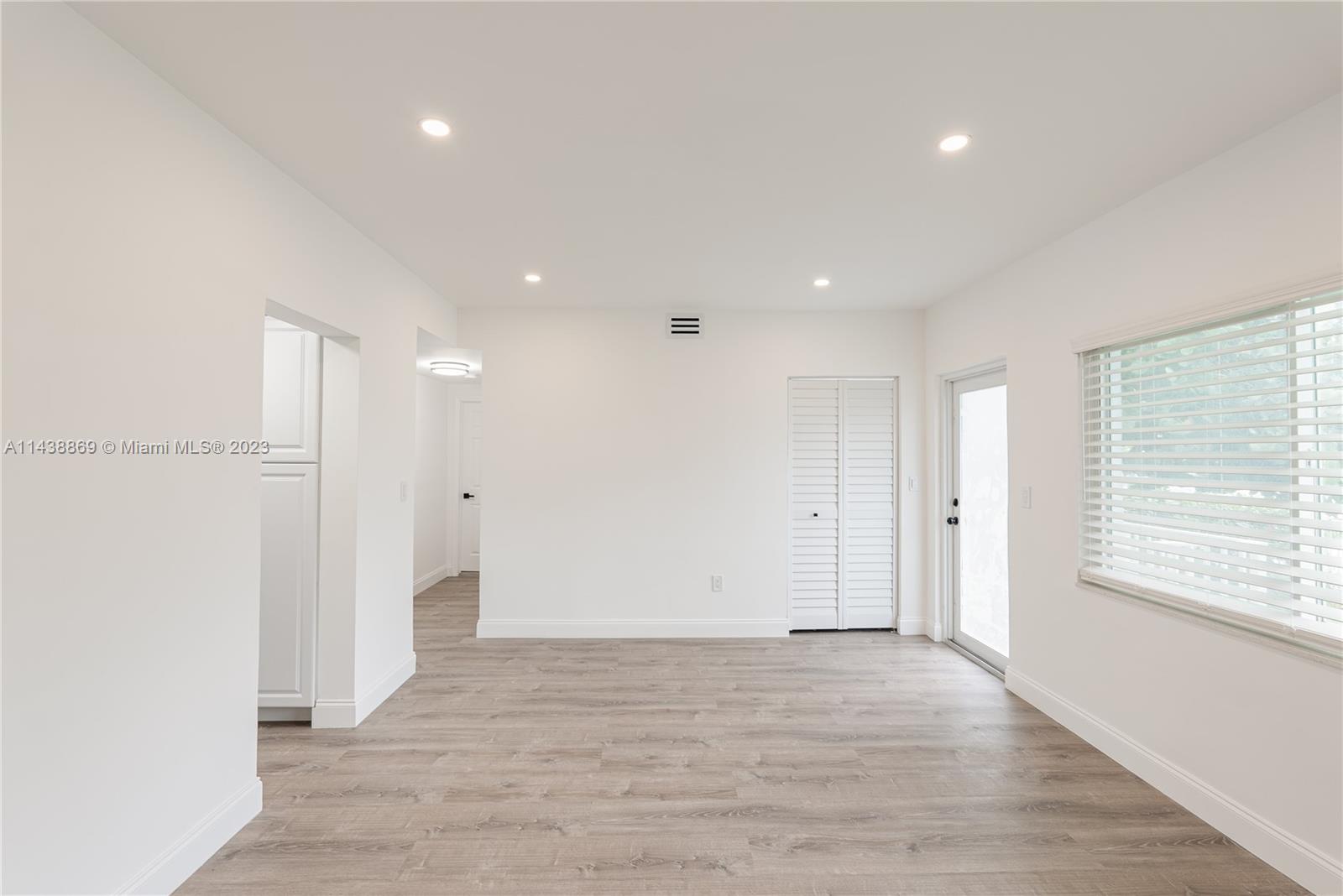 7207 Bay Dr Unit: 22