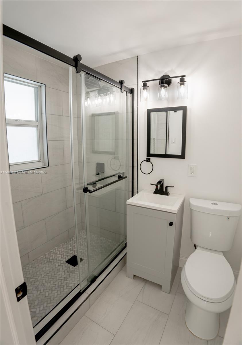 7207 Bay Dr Unit: 22