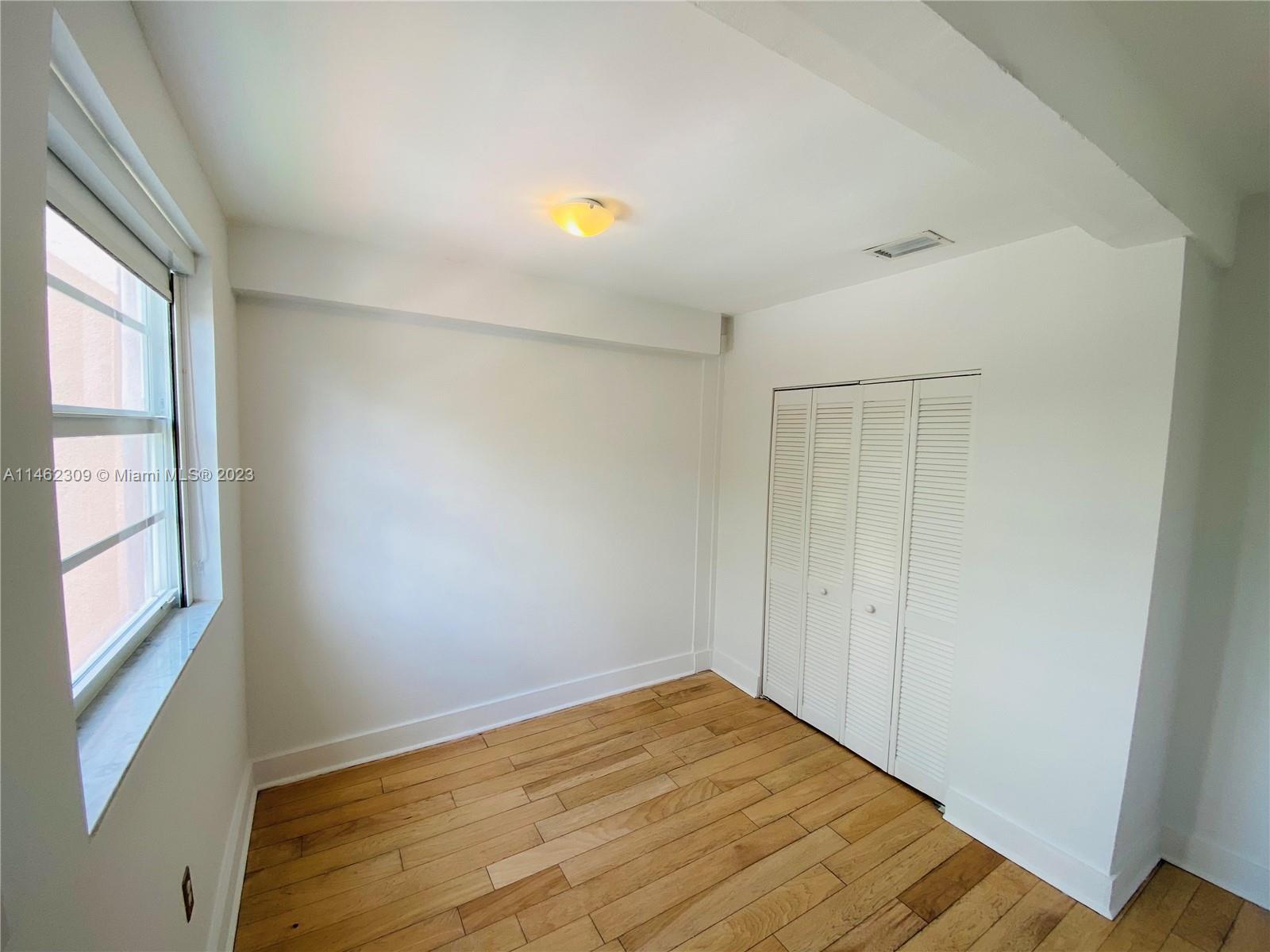 6881 Bay Dr Unit: 11