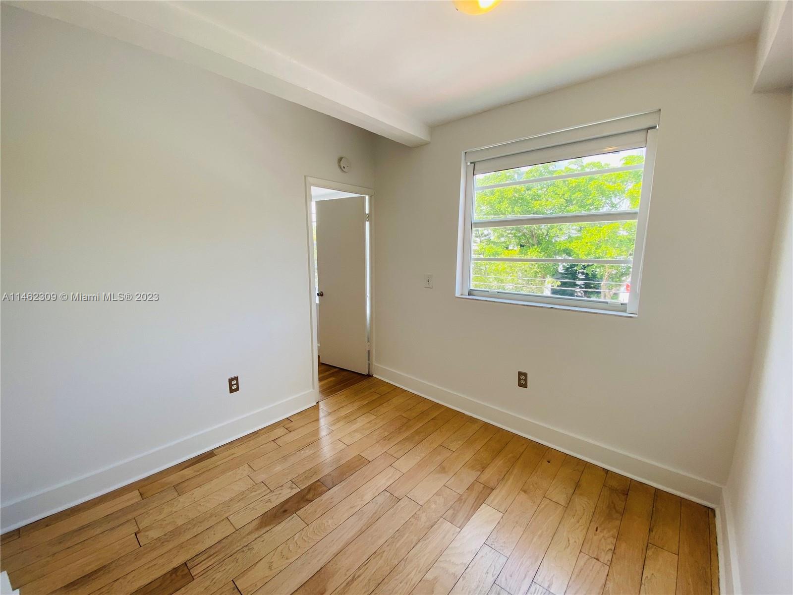 6881 Bay Dr Unit: 11