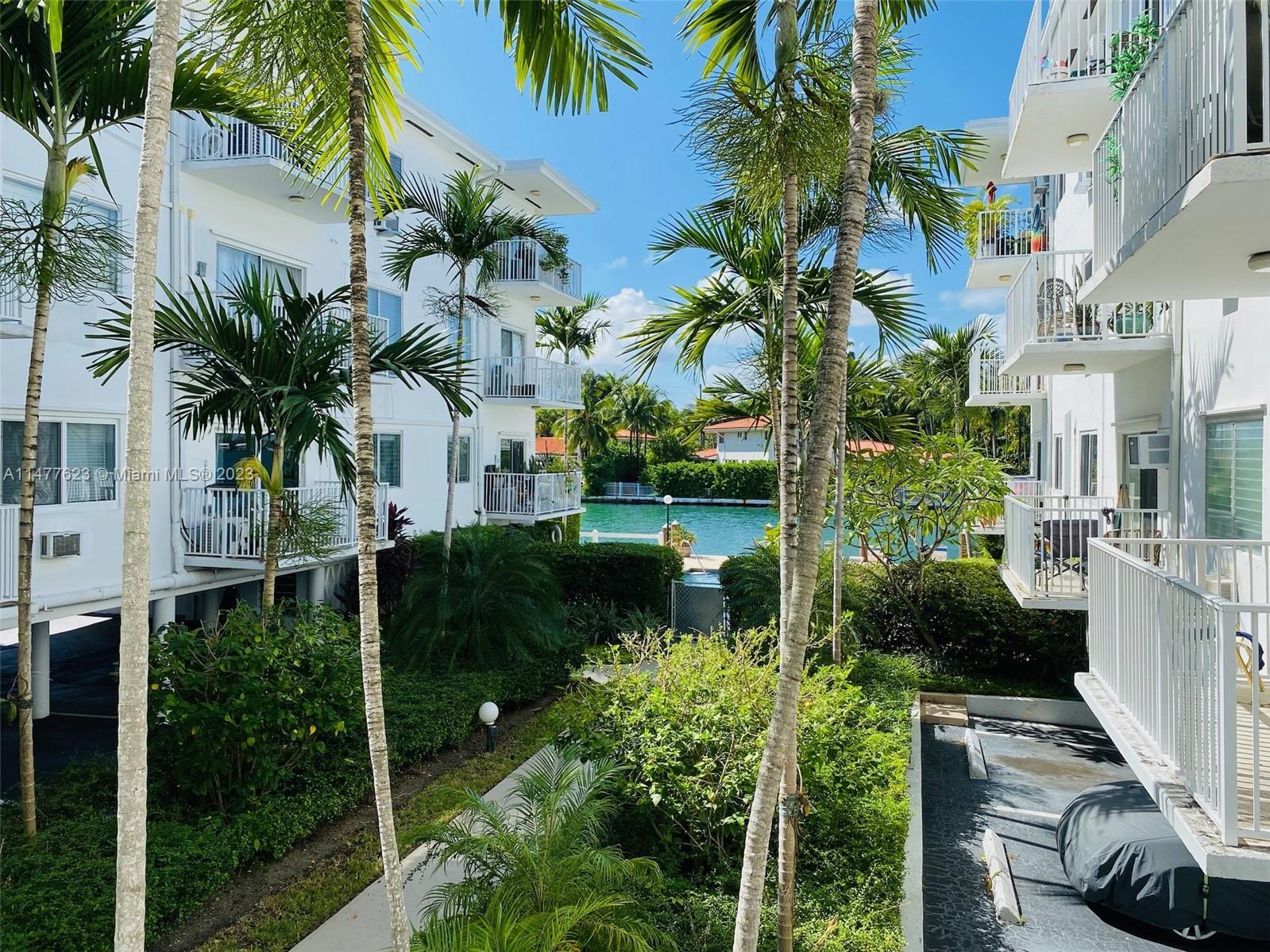 10250 W Bay Harbor Dr Unit: 2E