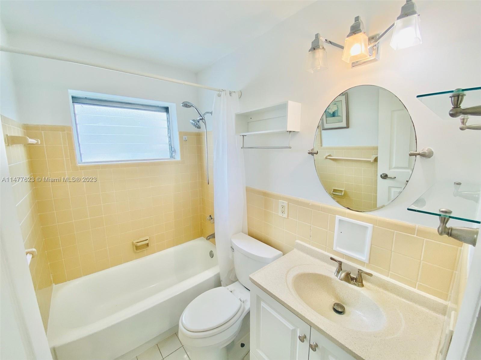 10250 W Bay Harbor Dr Unit: 2E