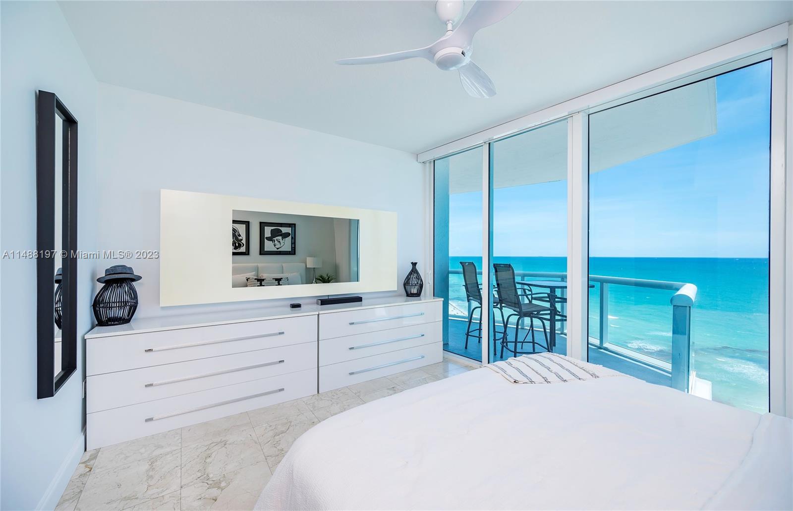 6515 Collins Ave Unit: 1402