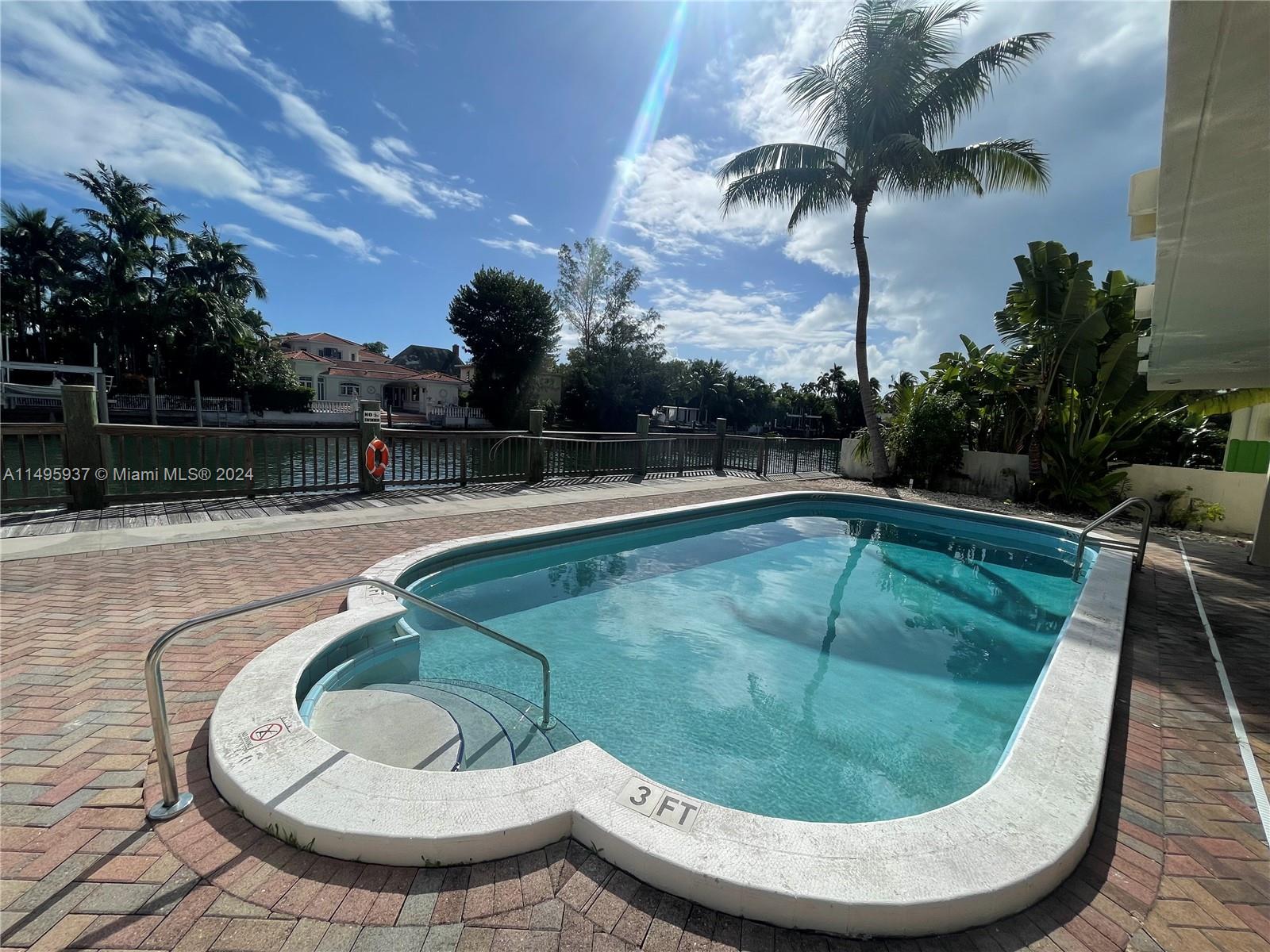 4011 N Meridian Ave Unit: 17