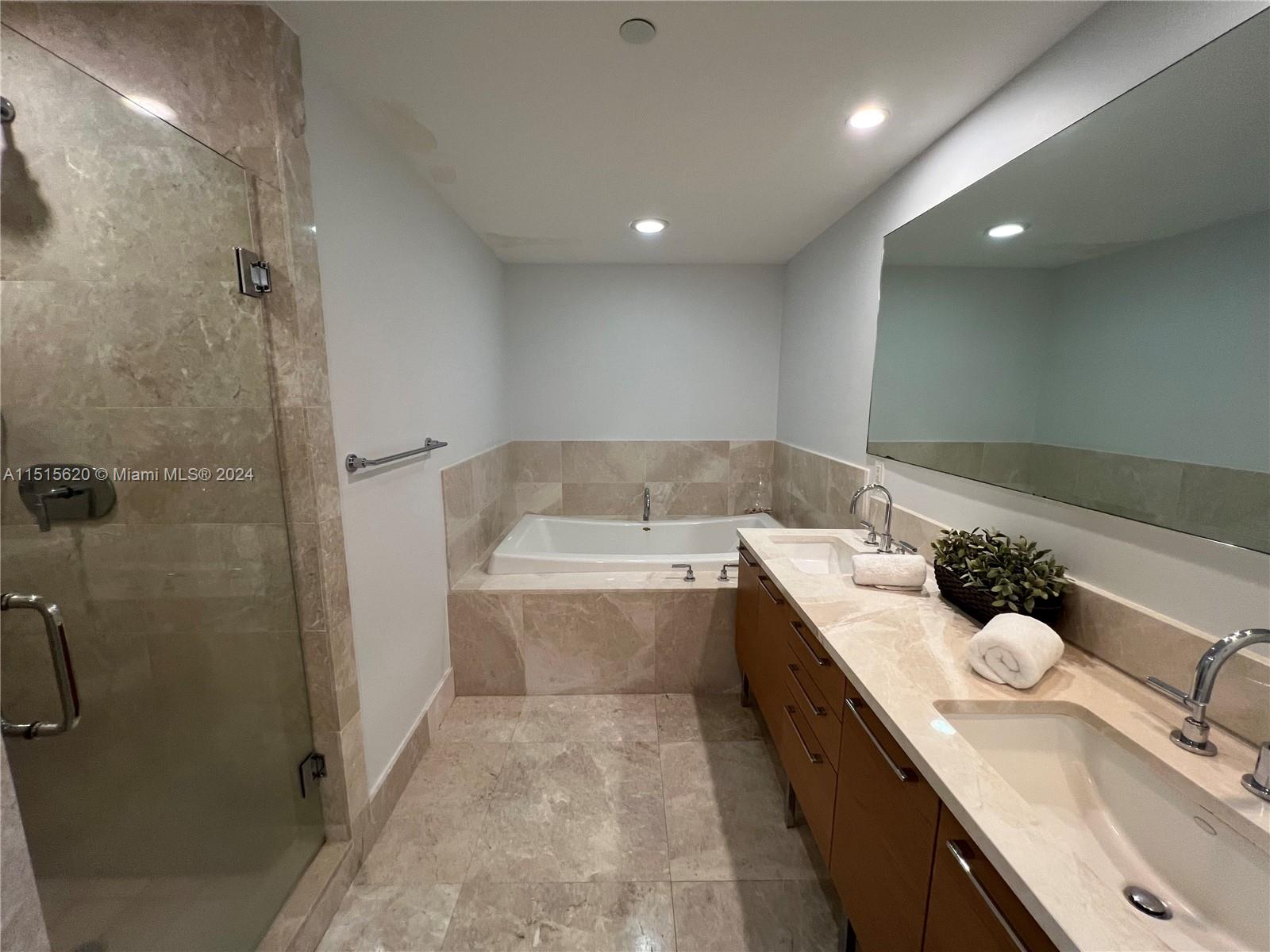 17001 Collins Ave Unit: 1903