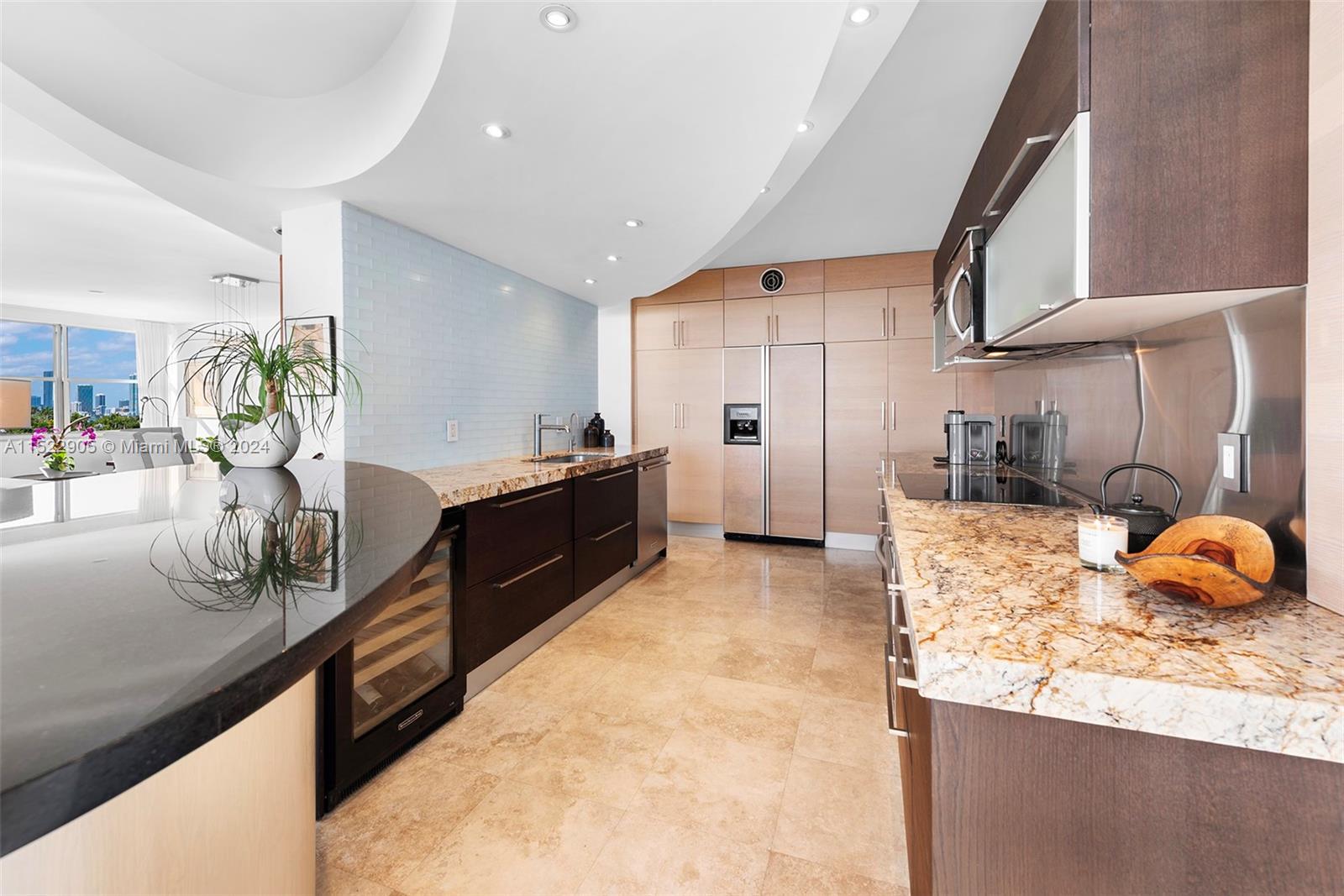 3 Island Ave # 09I