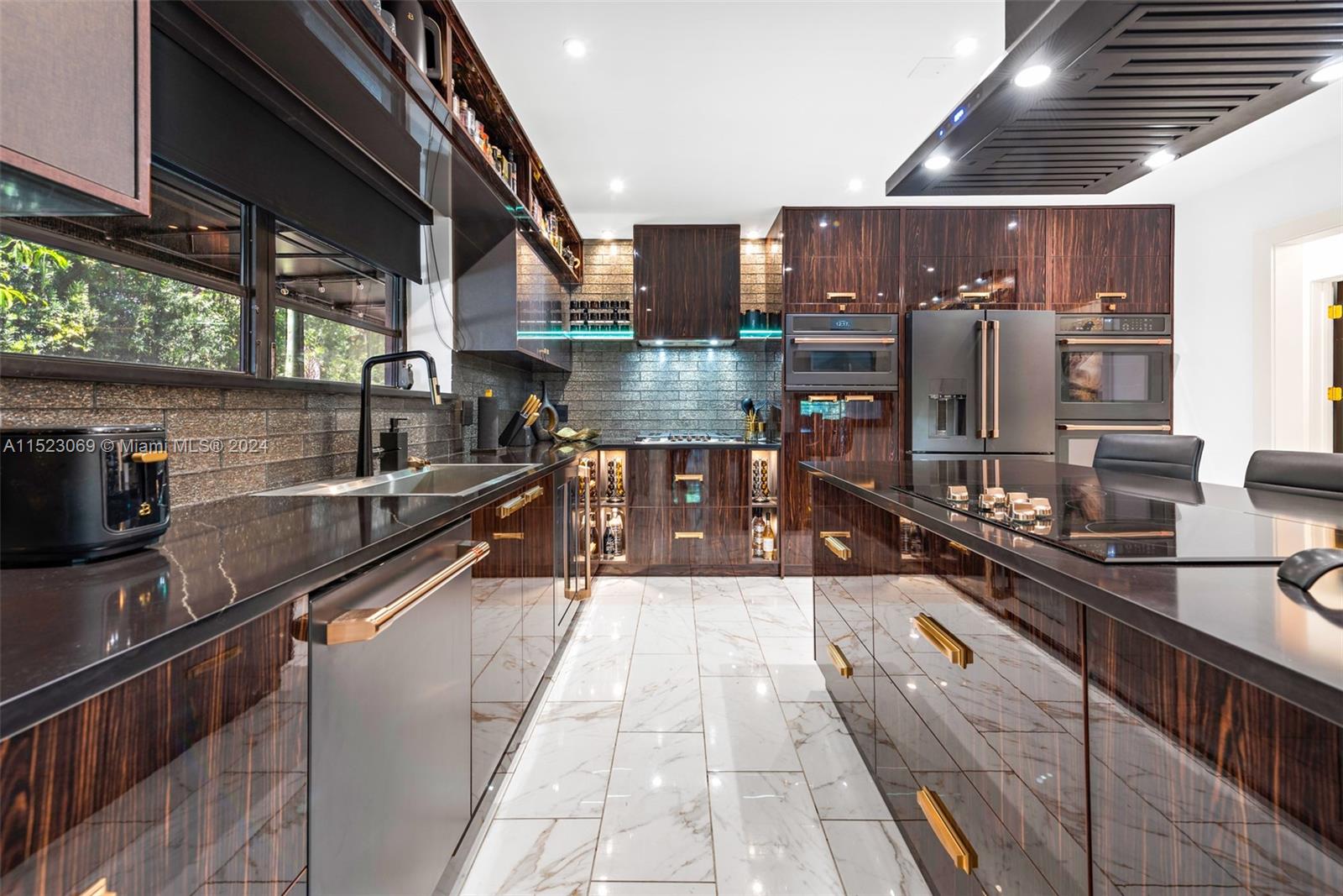 205 Fairway Dr