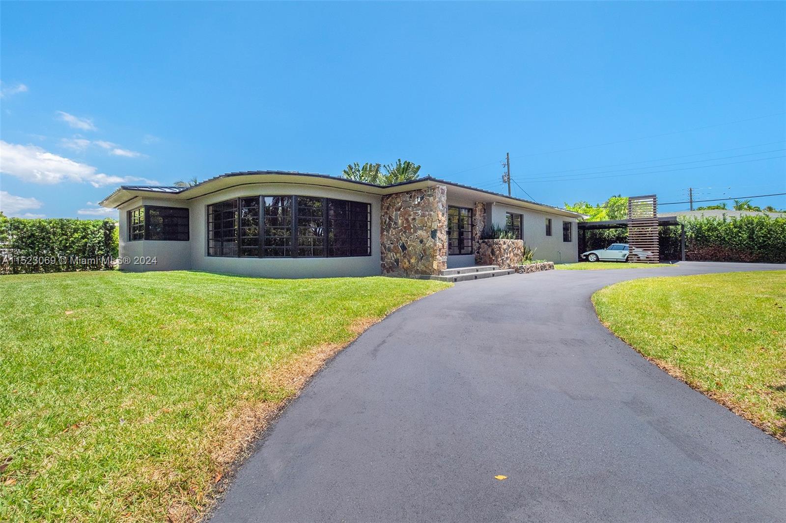 205 Fairway Dr