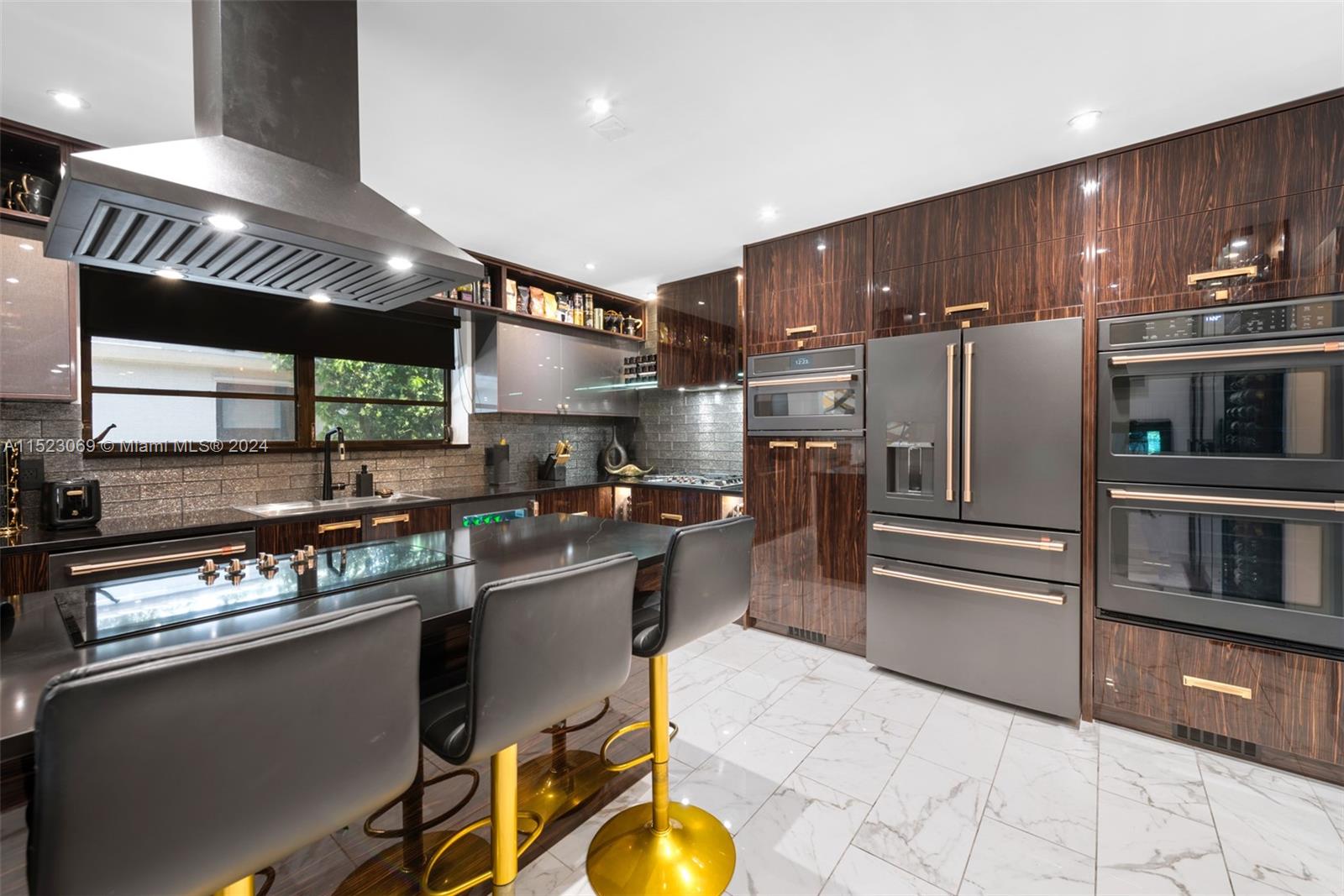 205 Fairway Dr