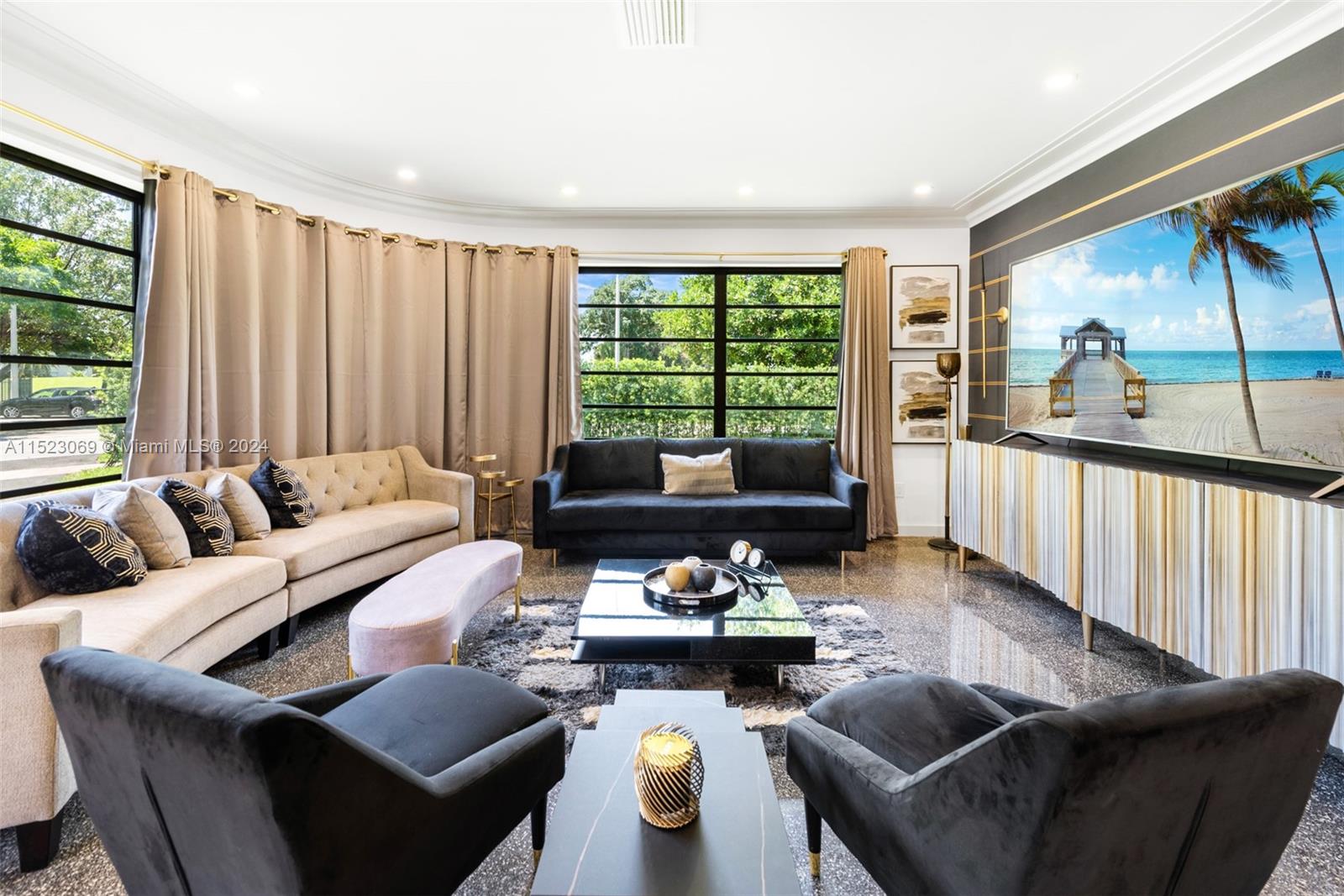 205 Fairway Dr